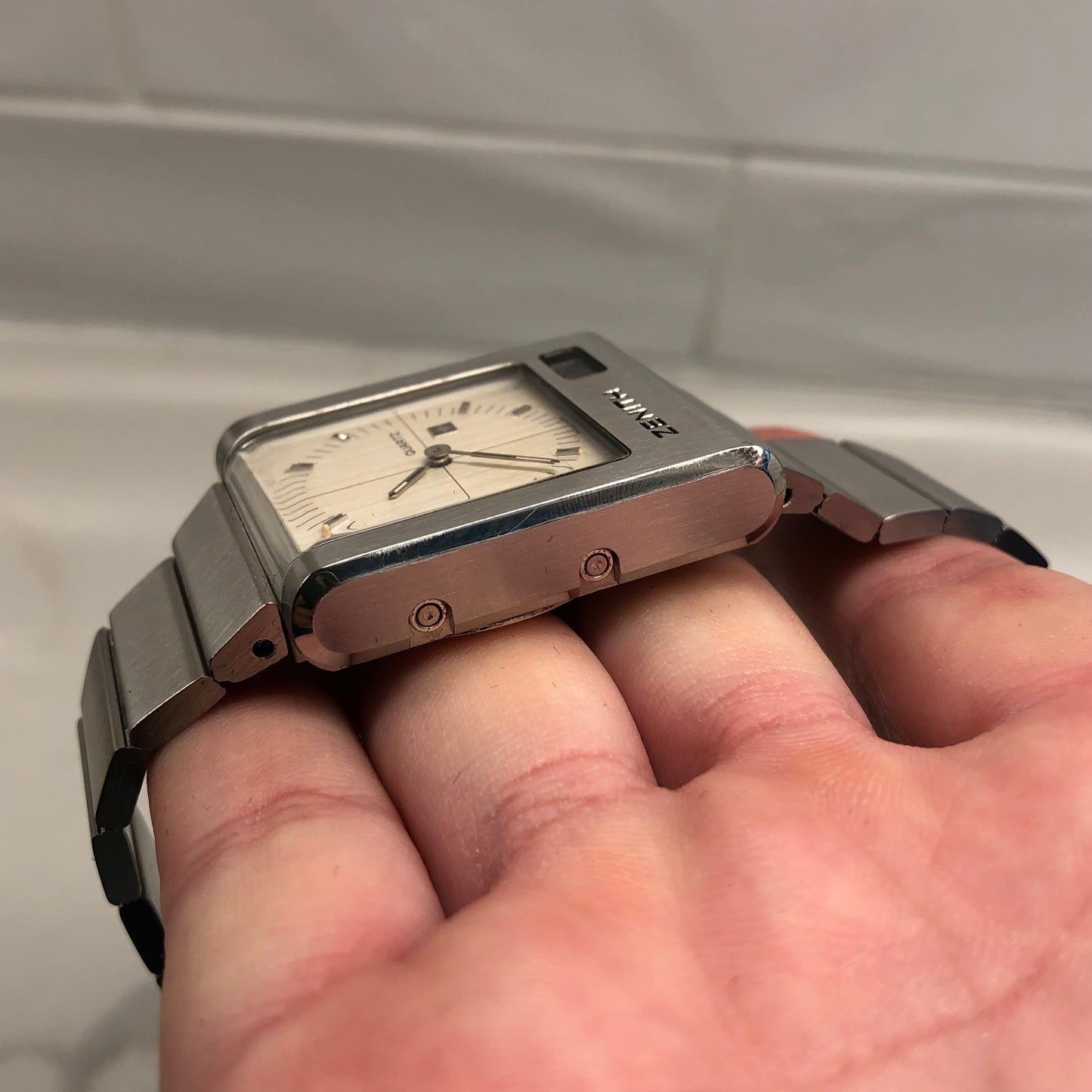 1970s Zenith Time Command 02.0014.441 Stainless Steel Quartz Wristwatch with Box and Owners Manual - HASHTAGWATCHCO