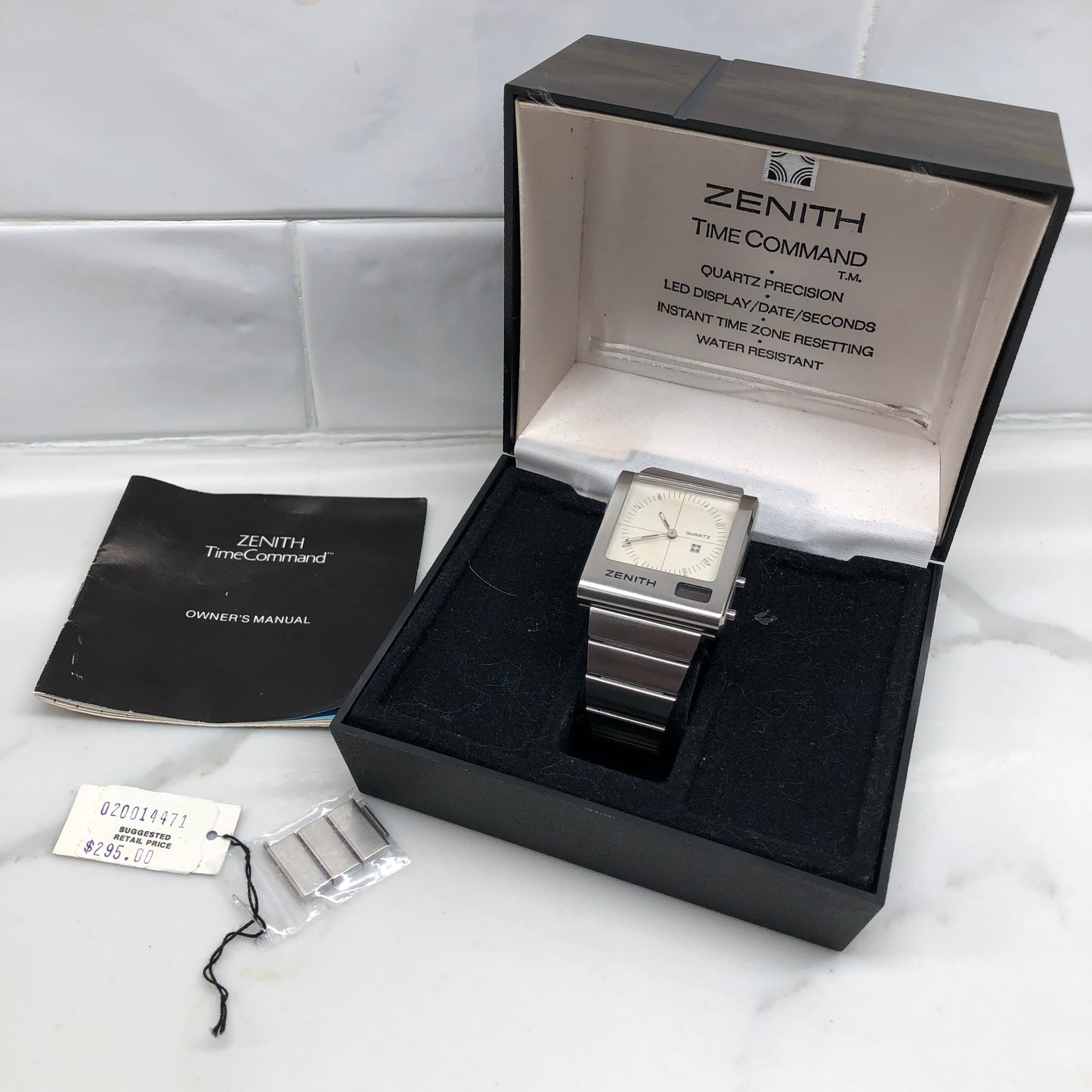 1970s Zenith Time Command 02.0014.441 Stainless Steel Quartz Wristwatch with Box and Owners Manual - HASHTAGWATCHCO