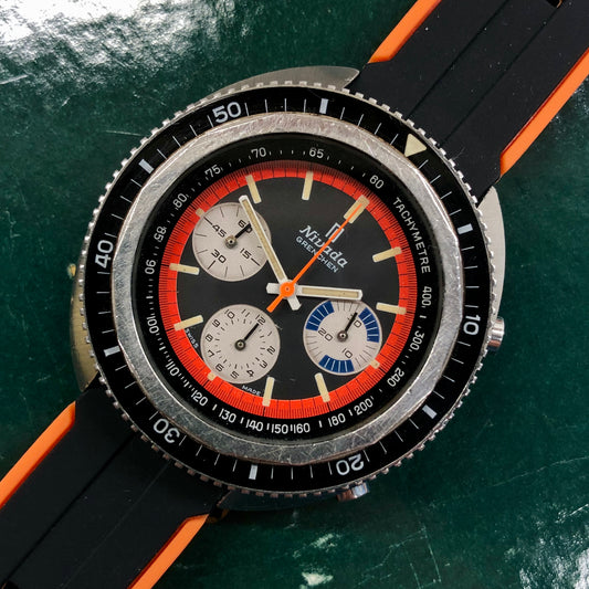 1960s Nivada Grenchen ChronoKing 4324 Valjoux 72 Steel Vintage Chronograph Wristwatch - HASHTAGWATCHCO