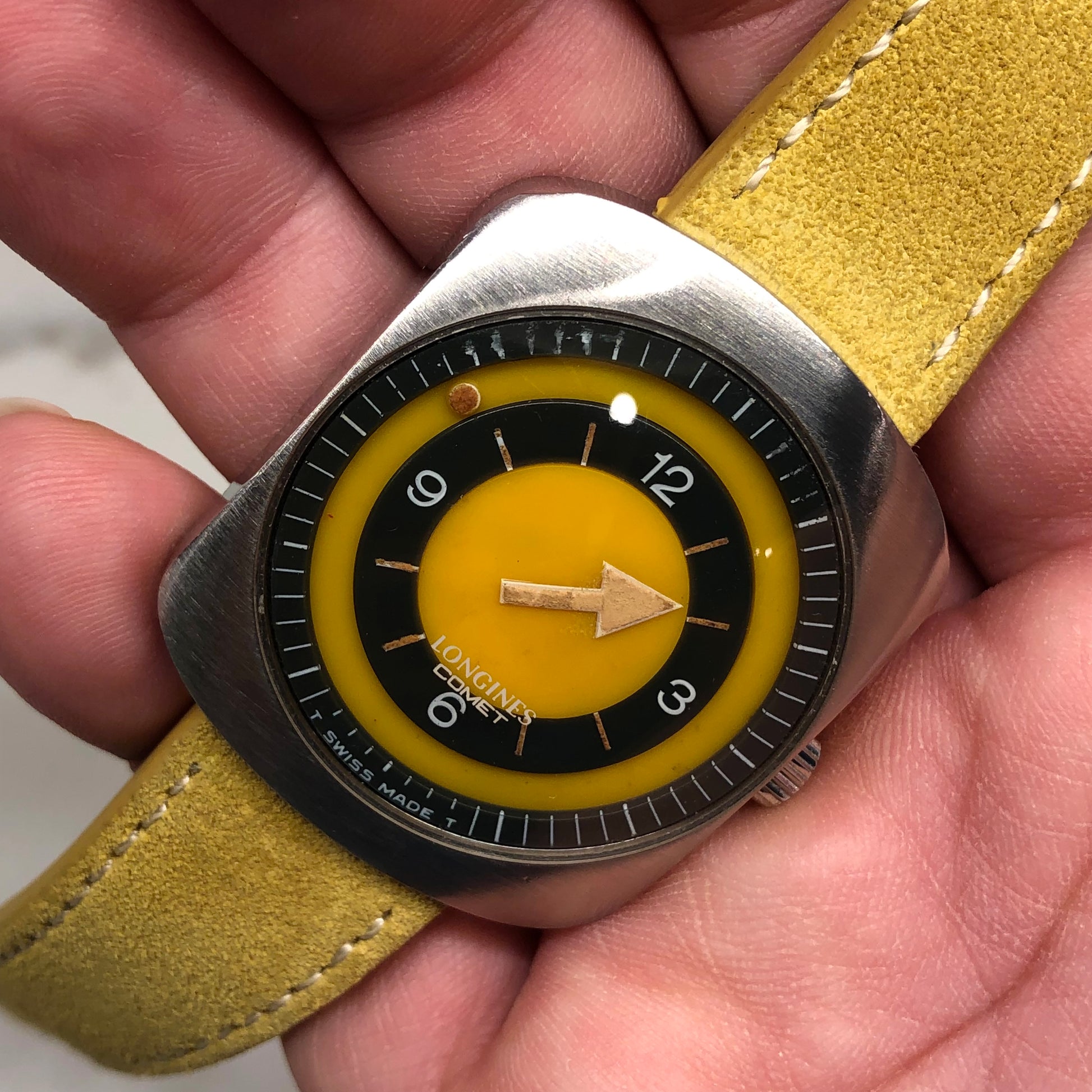 1971 Longines Comet 8475 Yellow Mystery Dial Steel Vintage Wristwatch with Box and Papers - HASHTAGWATCHCO