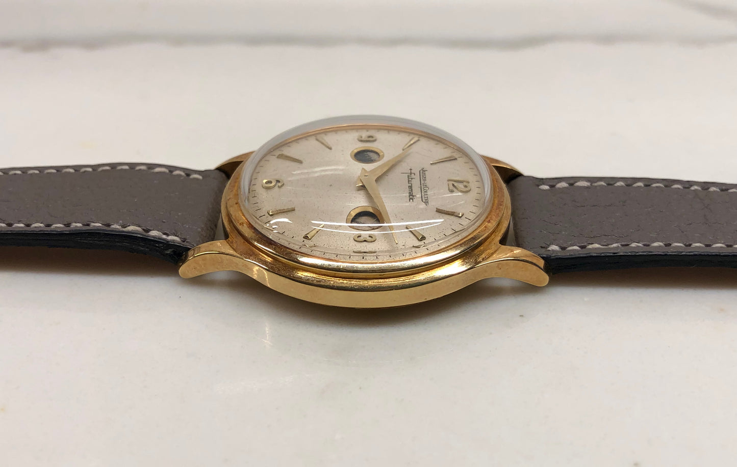 1950s Jaeger LeCoultre Futurematic E502 Porthole 18K Yellow Gold Automatic Wristwatch with Box - HASHTAGWATCHCO