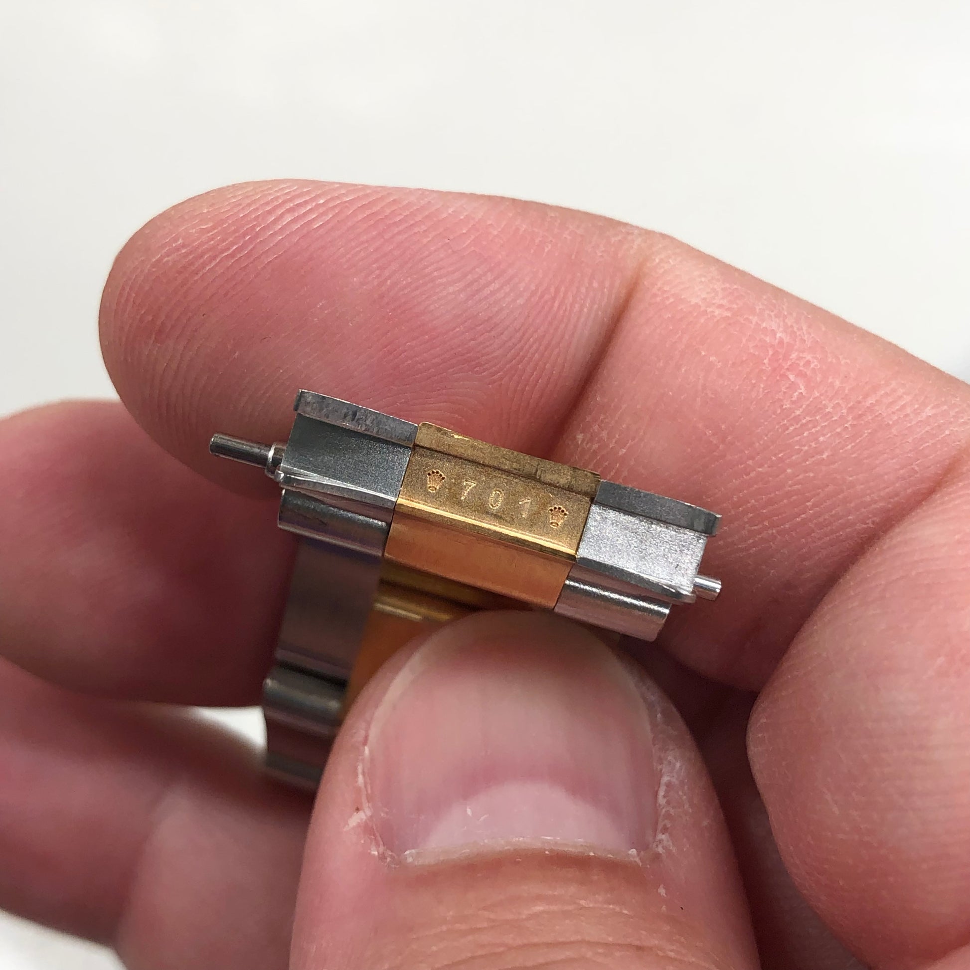 2001 Rolex Submariner 16613 Blue Two Tone Oyster Steel 18K Gold Wristwatch - HASHTAGWATCHCO