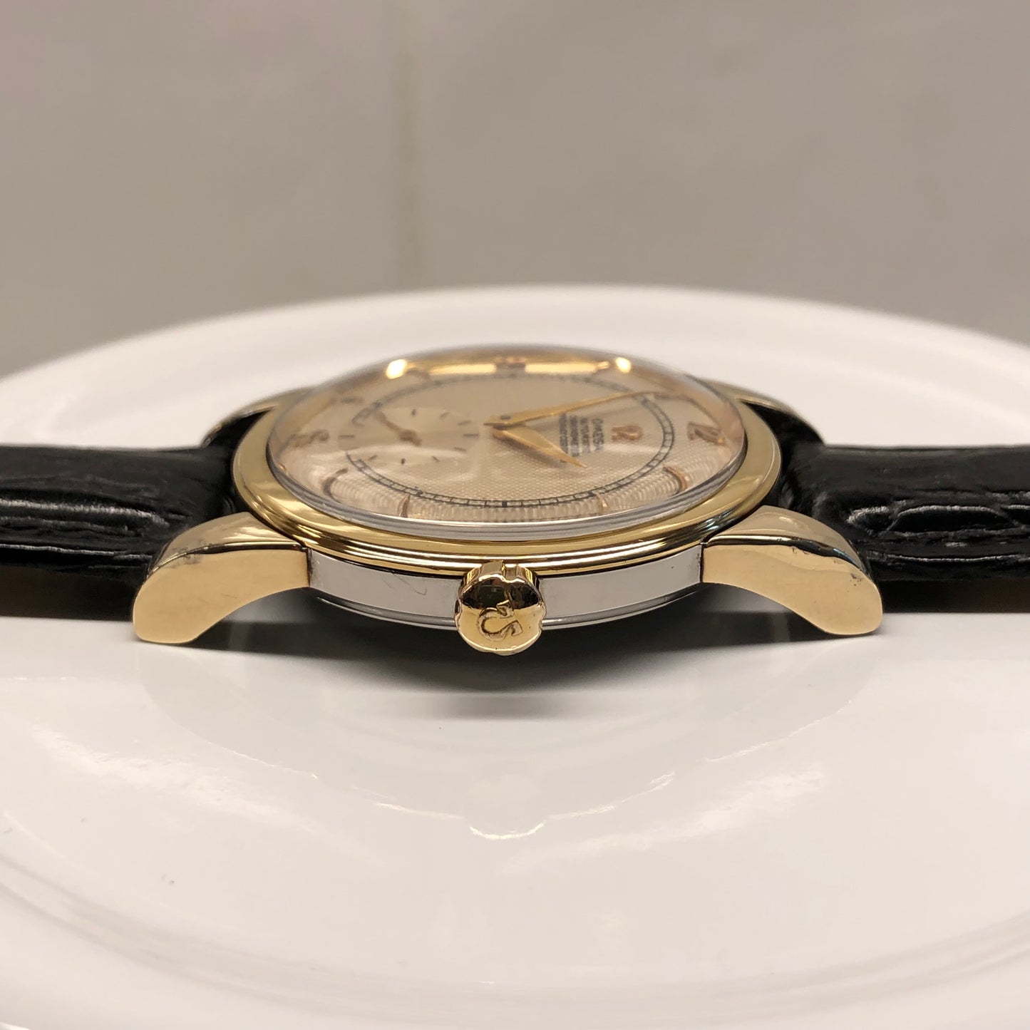 1947 Omega 2493-1 Chronometer Gold Cap Waffle Dial Caliber 333 Automatic Dress 36mm Wristwatch - HASHTAGWATCHCO