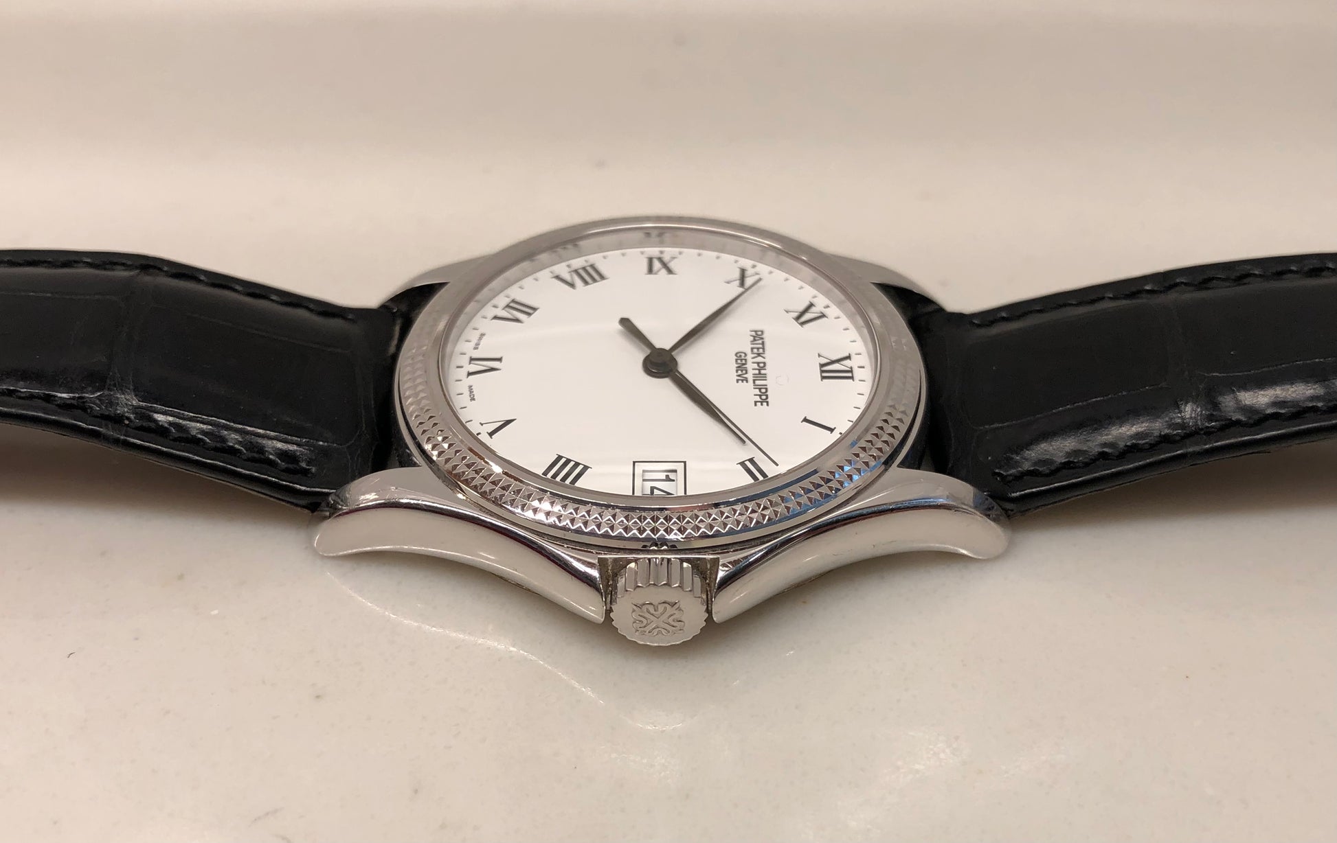 Patek Philippe Calatrava 5117G 18K White Gold Automatic Wristwatch with Box - HASHTAGWATCHCO