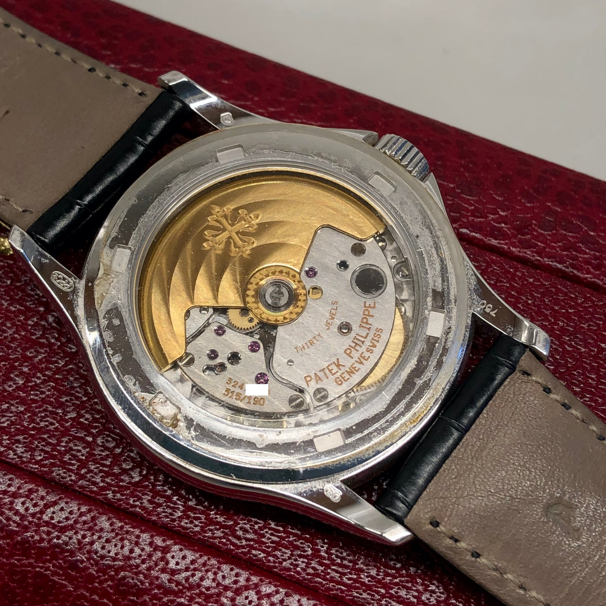 Patek Philippe Calatrava 5117G 18K White Gold Automatic Wristwatch with Box - HASHTAGWATCHCO