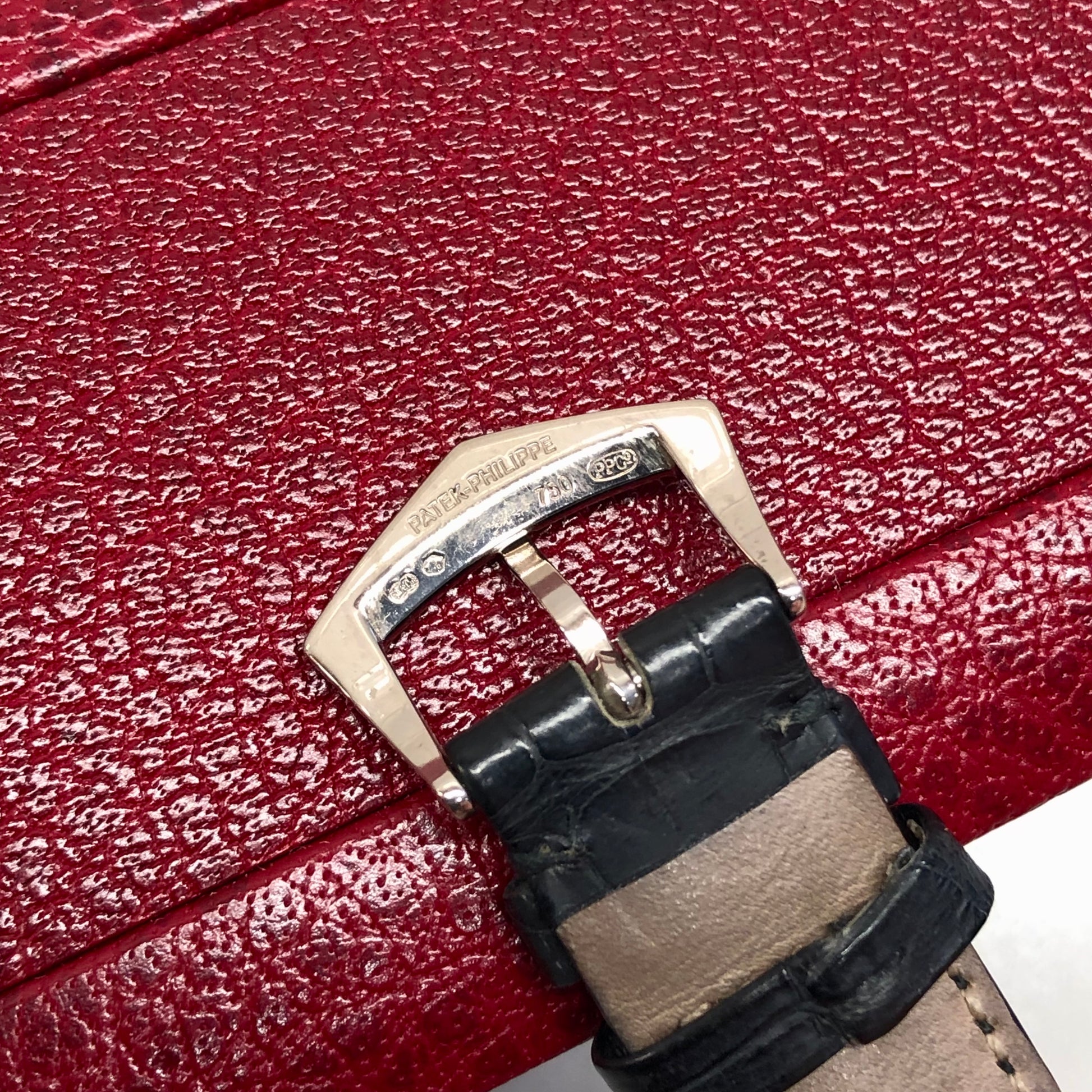 Patek Philippe Calatrava 5117G 18K White Gold Automatic Wristwatch with Box - HASHTAGWATCHCO