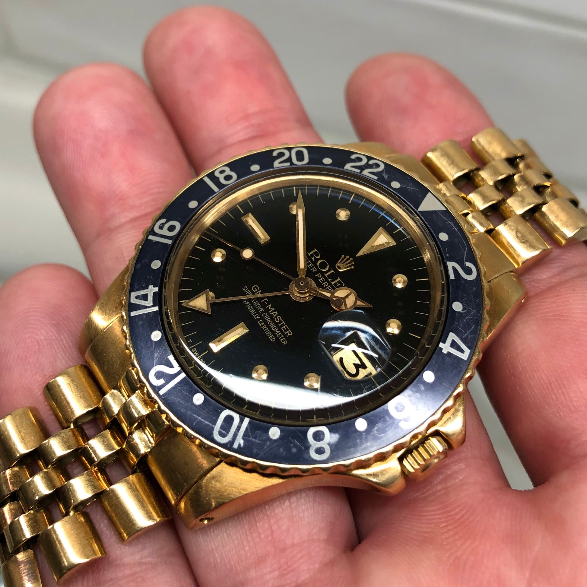 1969 Rolex GMT MASTER 1675 Black Nipple Dial 18K Yellow Gold Automatic Wristwatch - Hashtag Watch Company