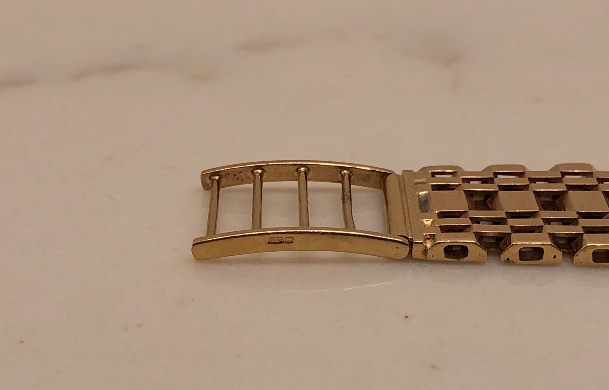 1973 Rolex Oyster Perpetual 1035 18K Yellow Gold Florentine Bezel Automatic Wristwatch - HASHTAGWATCHCO