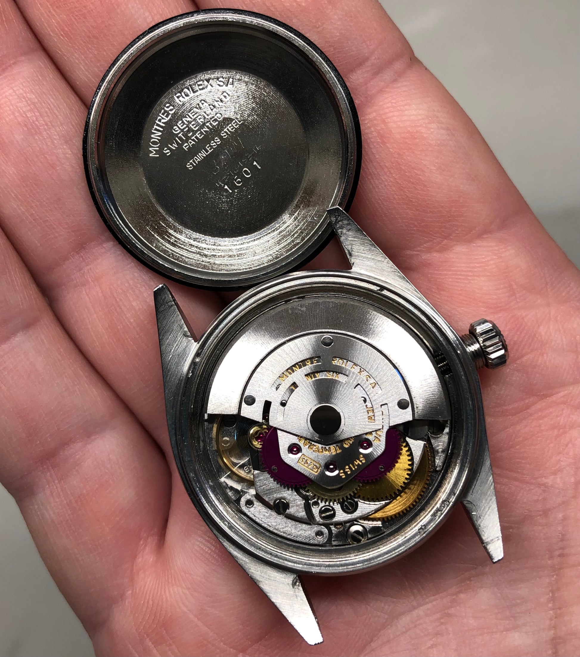 1973 Rolex Datejust 1601 Stainless Steel Fluted Bezel Silver Dial Jubilee Automatic Wristwatch - HASHTAGWATCHCO