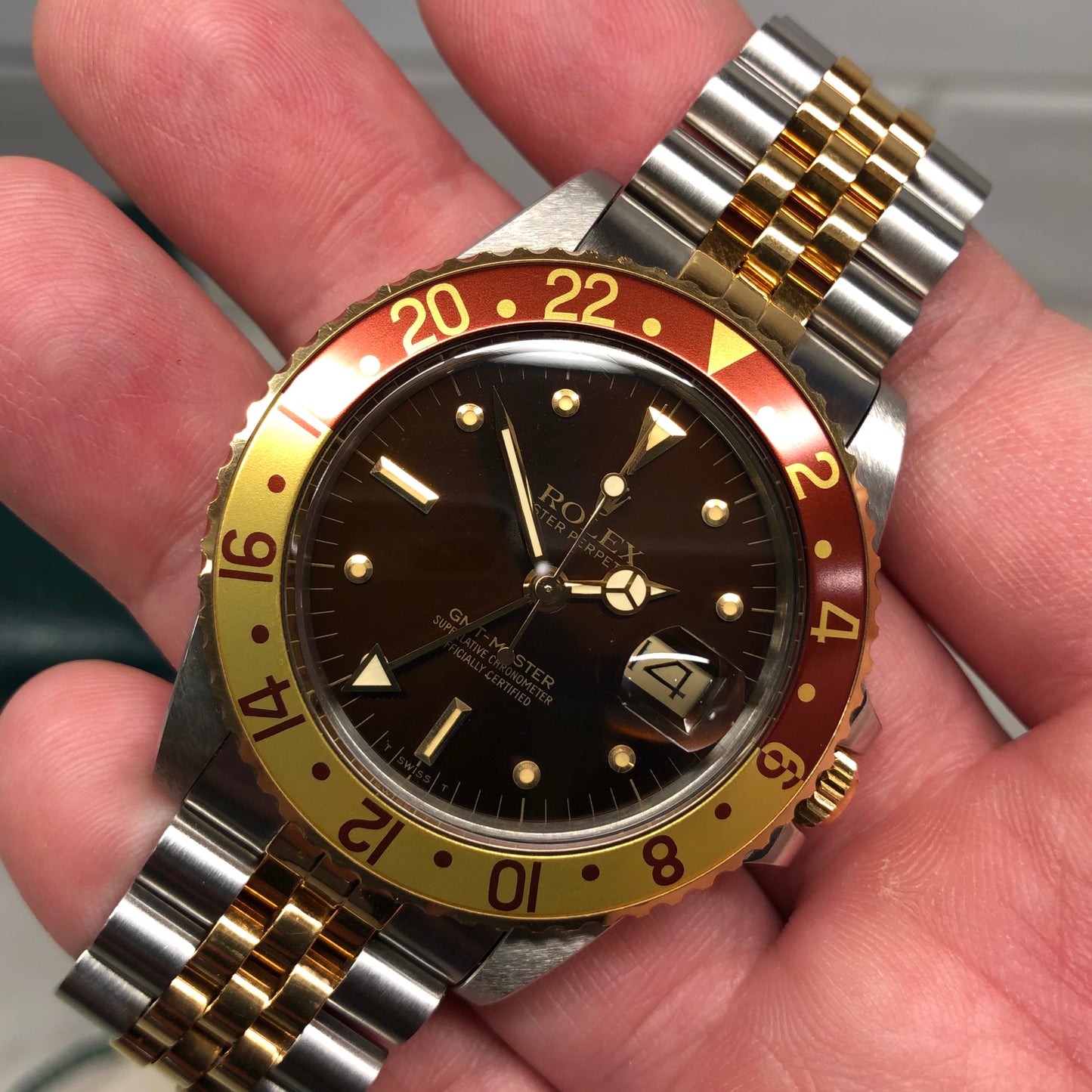 1985 Rolex GMT MASTER 16753 Root Beer Two Tone Steel and Gold Jubilee Nipple Dial Wristwatch with Box and Papers - HASHTAGWATCHCO