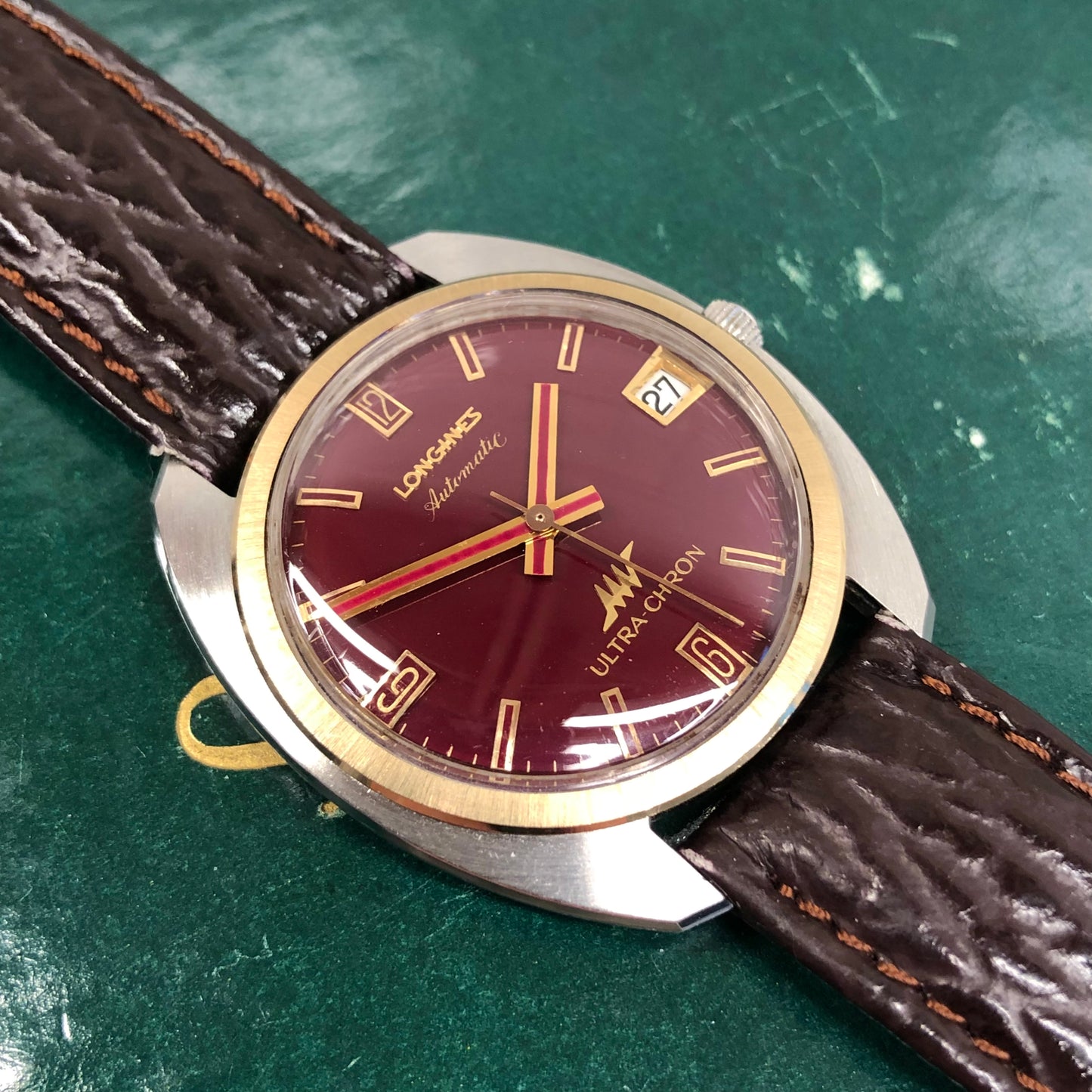 1960s Longines Ultra-Chron Burgundy Oxblood Caliber 431 Hi-Beat Automatic Two Tone Wristwatch - HASHTAGWATCHCO