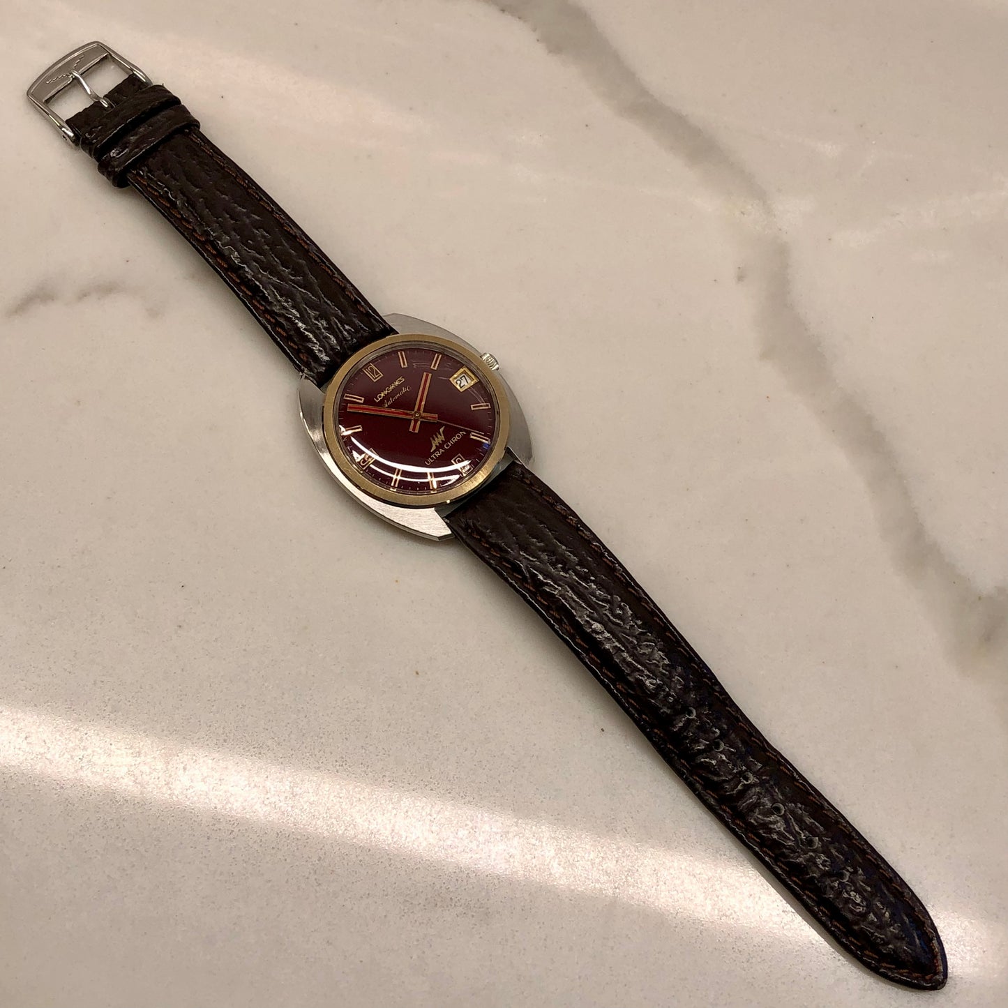 1960s Longines Ultra-Chron Burgundy Oxblood Caliber 431 Hi-Beat Automatic Two Tone Wristwatch - HASHTAGWATCHCO