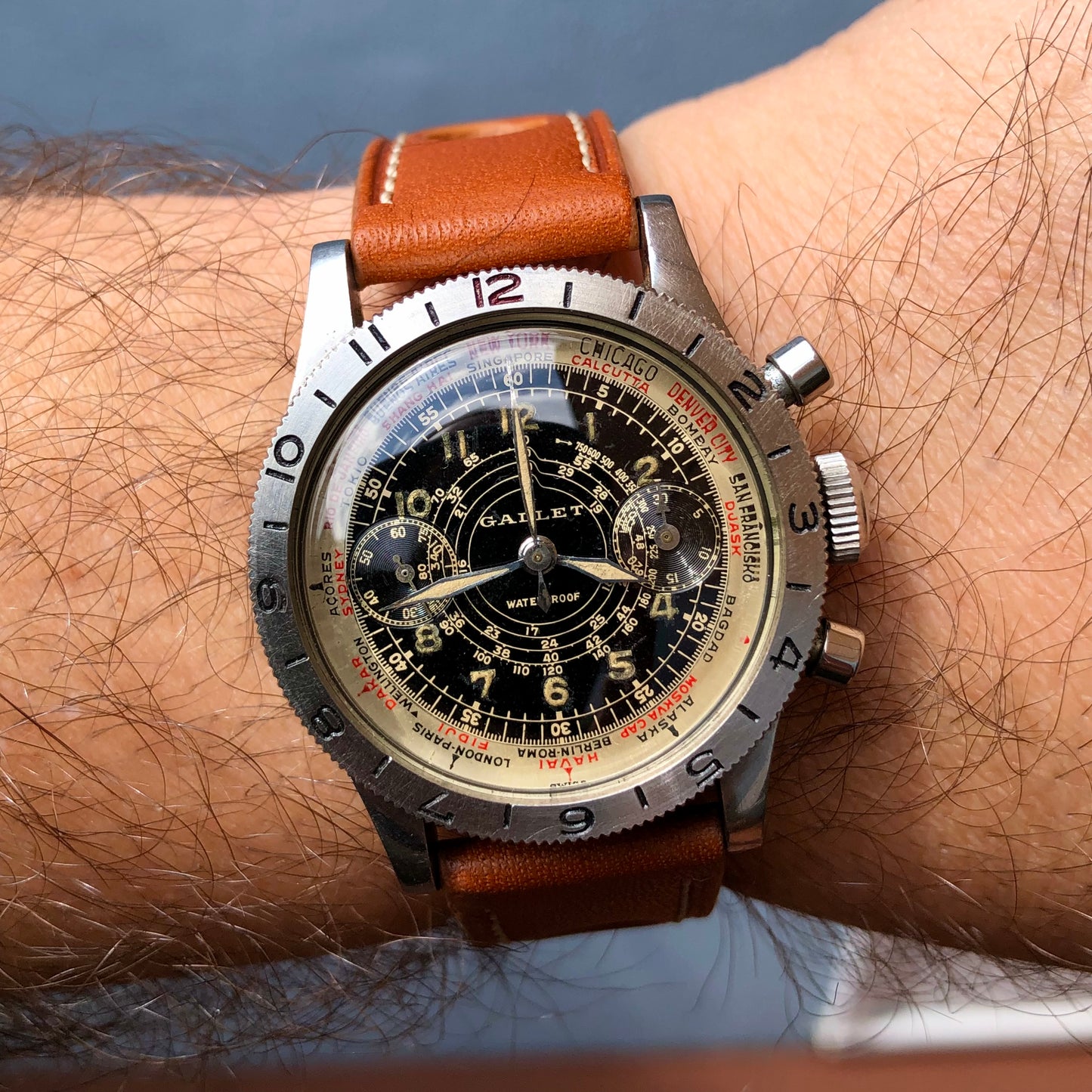 1940s Gallet Flying Officer Truman Black Dial Steel Clamshell Chronograph Valjoux 150 Wristwatch - HASHTAGWATCHCO