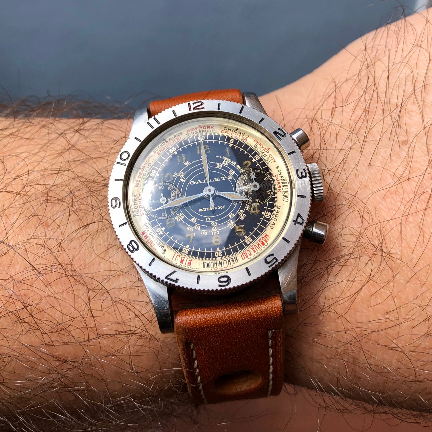 1940s Gallet Flying Officer Truman Black Dial Steel Clamshell Chronograph Valjoux 150 Wristwatch - HASHTAGWATCHCO