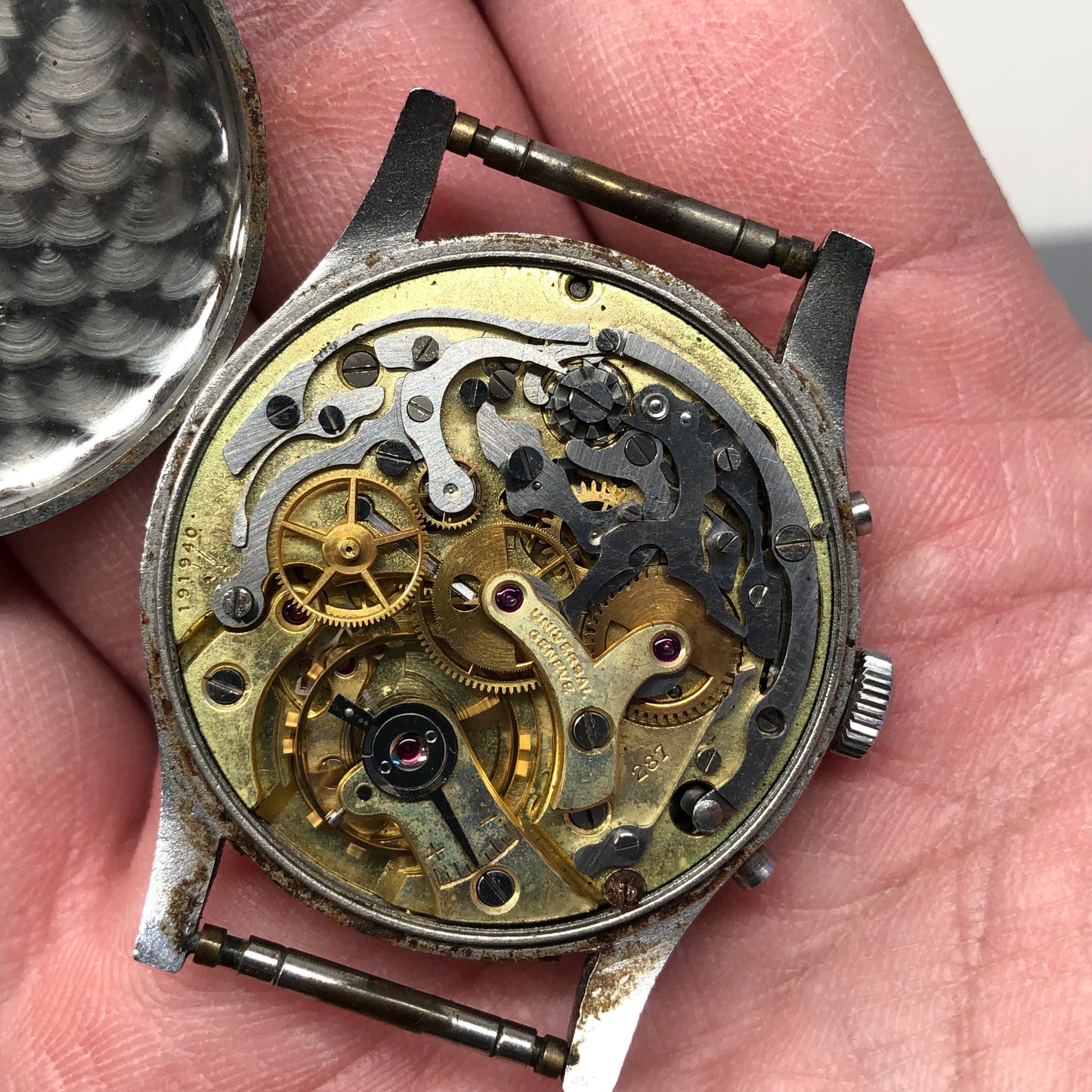 1960s Universal Geneve Uni-Compax 22492 Spillino Caliber 287 Chronograph Wristwatch - HASHTAGWATCHCO