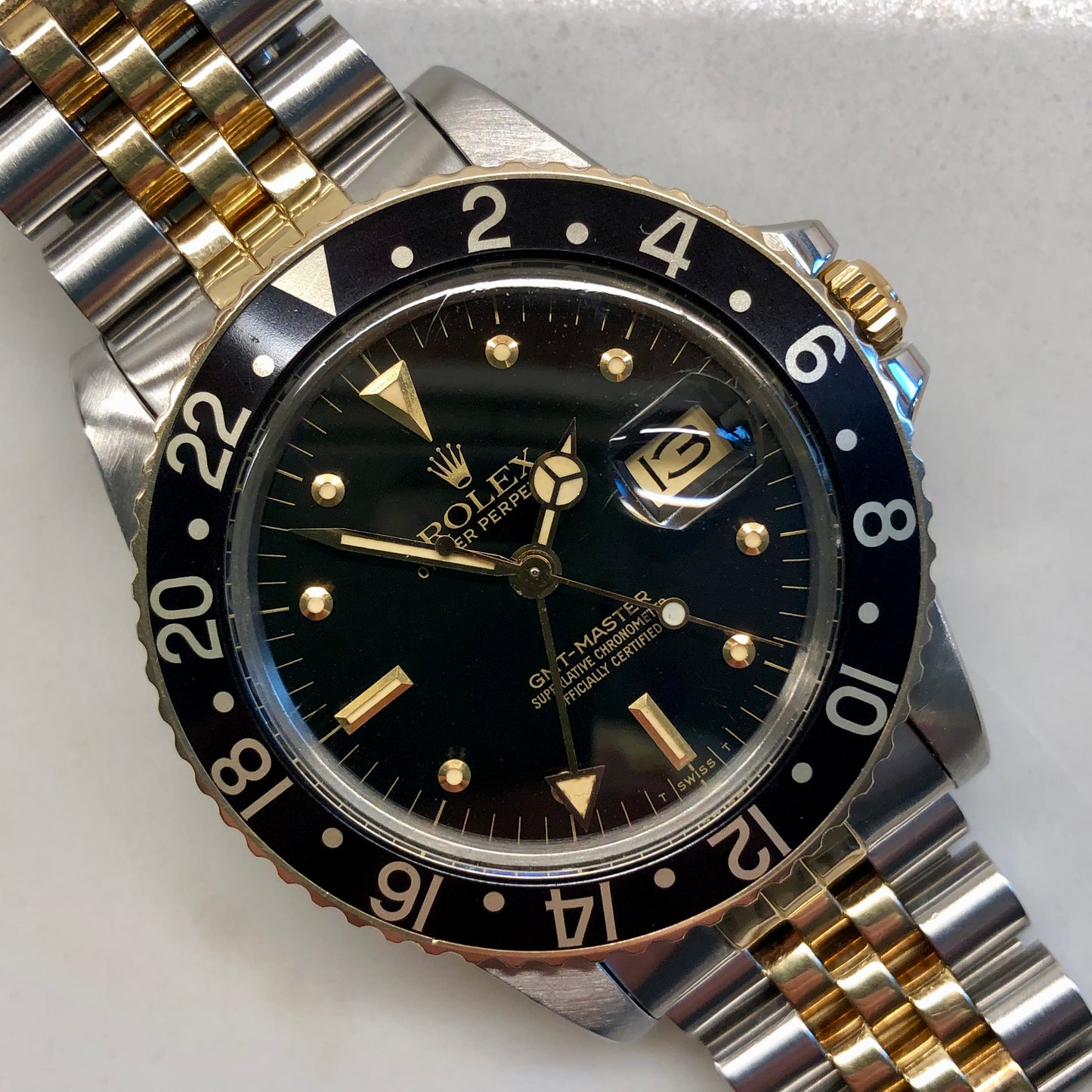 1982 Rolex GMT MASTER 16753 Black Nipple Two Tone Jubilee Wristwatch - HASHTAGWATCHCO