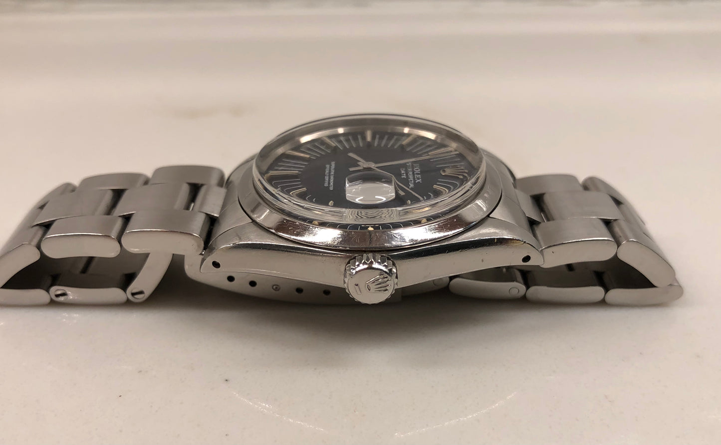 1971 Rolex Date 1500 Oyster Perpetual Radial Dial Stainless Steel Automatic Wristwatch - HASHTAGWATCHCO