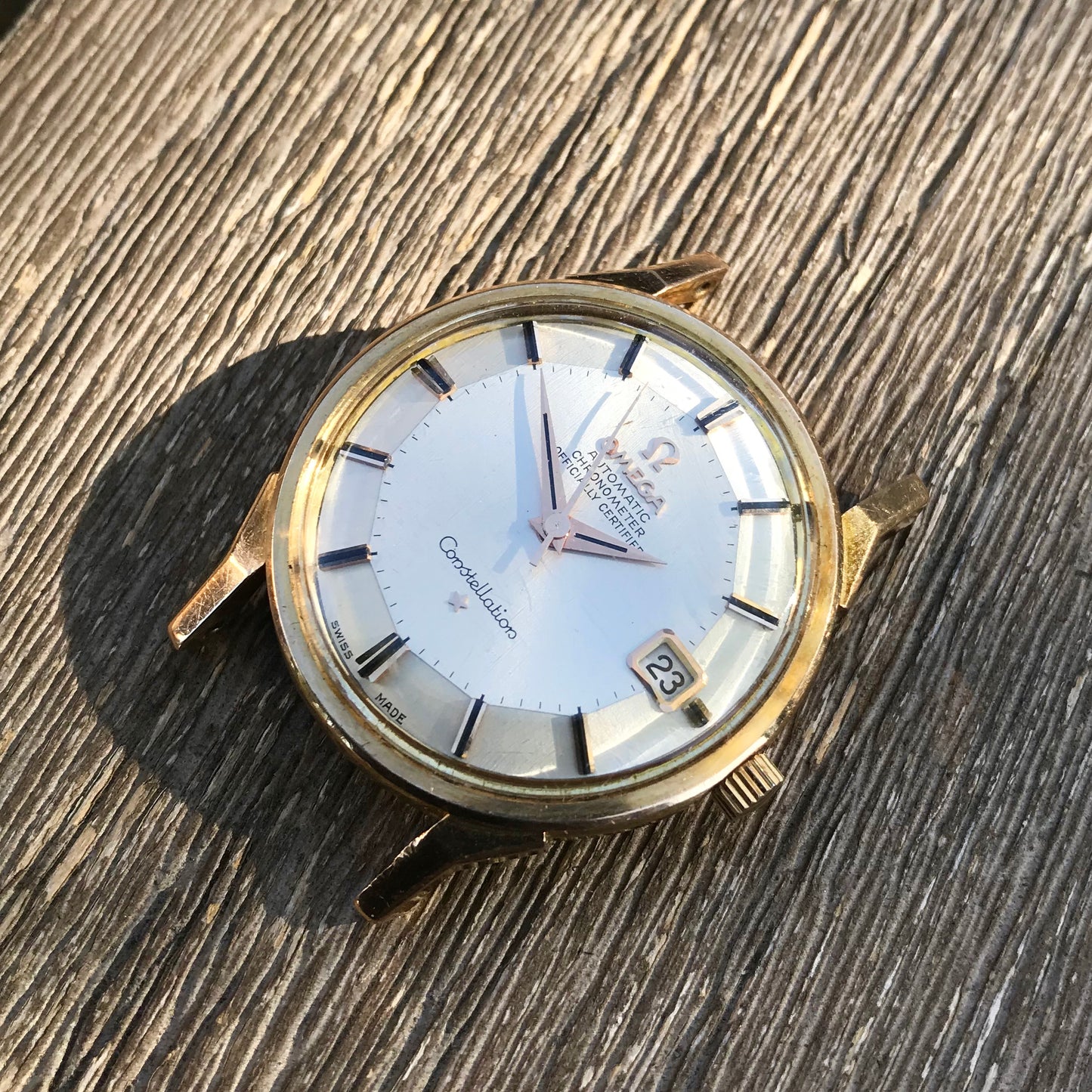 Vintage Omega Constellation Date 1683005 18K Yellow & Pink Gold Caliber 561 Automatic Wristwatch - Hashtag Watch Company