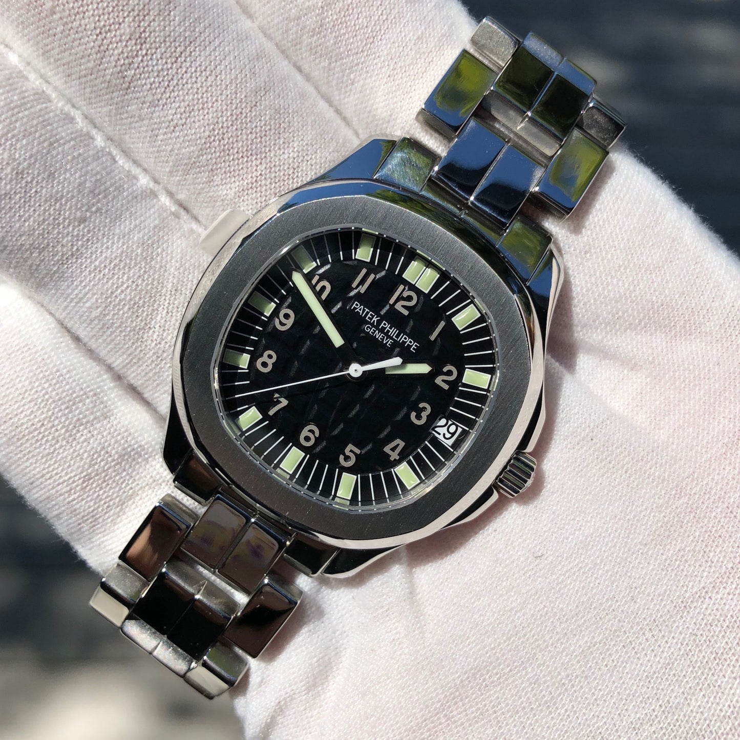Patek Philippe Jumbo Aquanaut 5065 Stainless Steel Automatic Wristwatch 5065/1A - Hashtag Watch Company