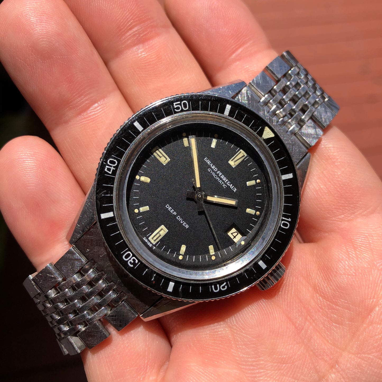 Girard Perregaux Gyromatic Deep Diver 8867 W Automatic Vintage Diving Wristwatch Circa 1960s - Hashtag Watch Company