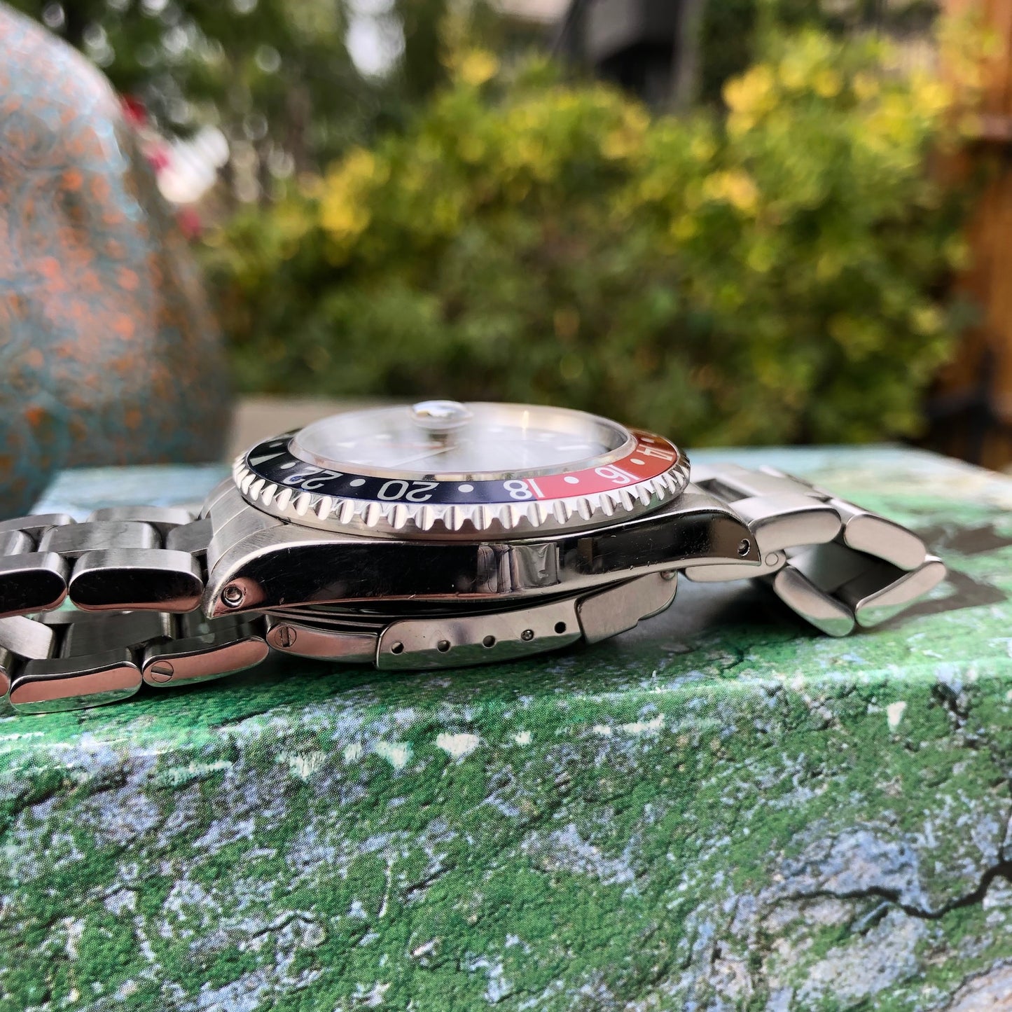 Rolex GMT Master 16700 Stainless Steel Pepsi "U" Serial Caliber 3175 Wristwatch Box Papers Circa 1997 - Hashtag Watch Company