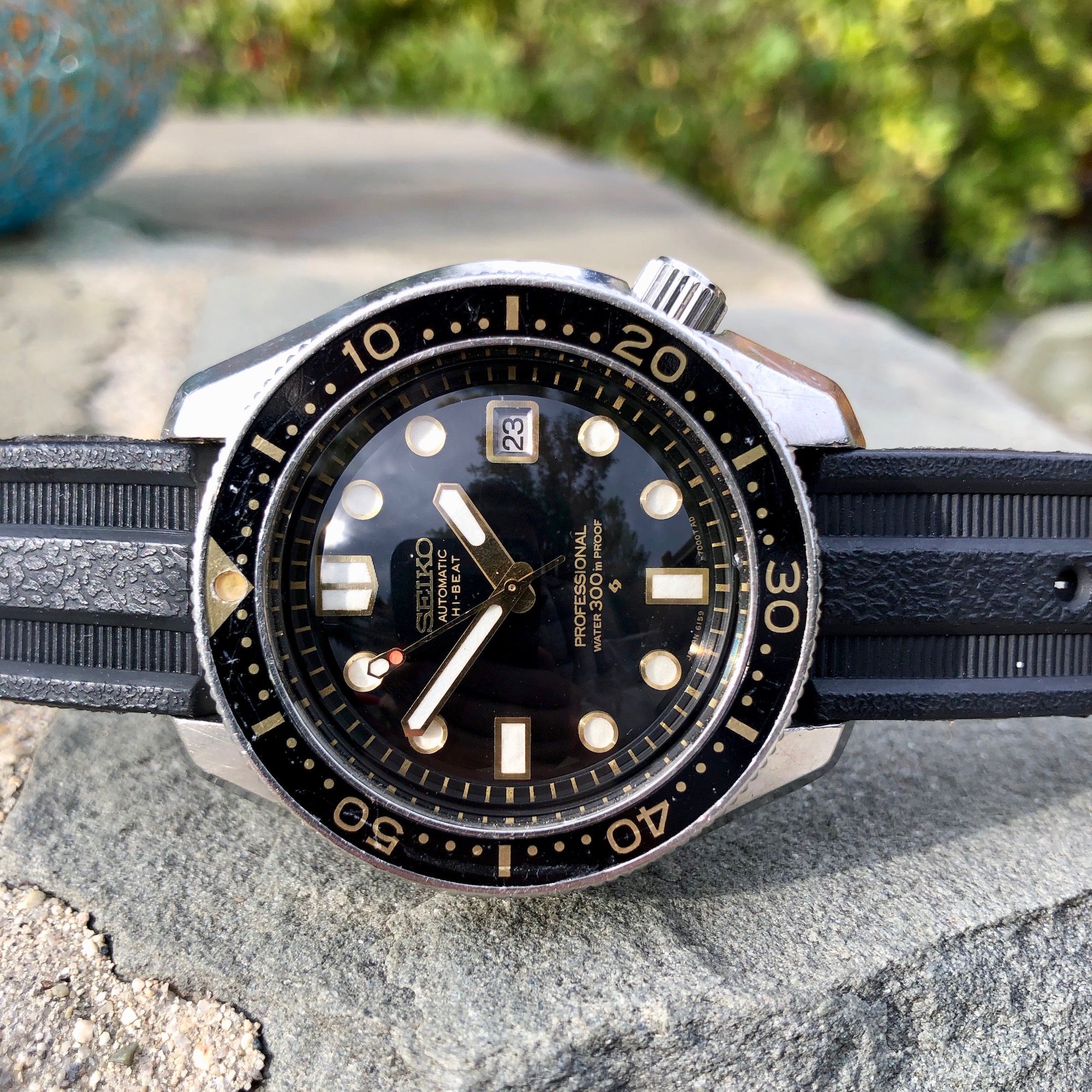 Vintage Seiko Professional 6159 7001 Diver 300 Hi Beat Steel Automatic 44mm Wristwatch HASHTAGWATCHCO