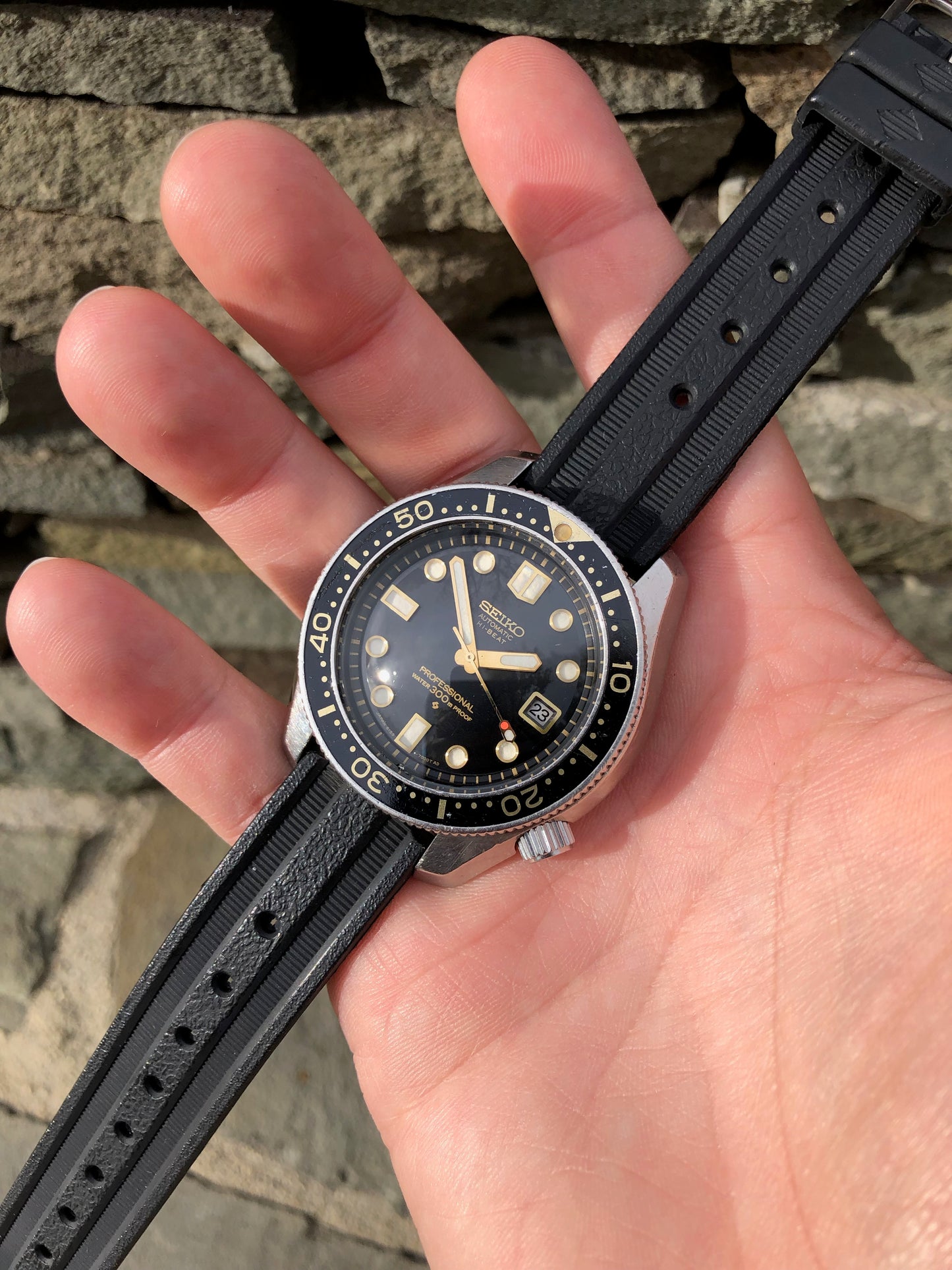 Vintage Seiko Professional 6159-7001 Diver 300 Hi-Beat Steel Automatic 44mm Wristwatch - Hashtag Watch Company
