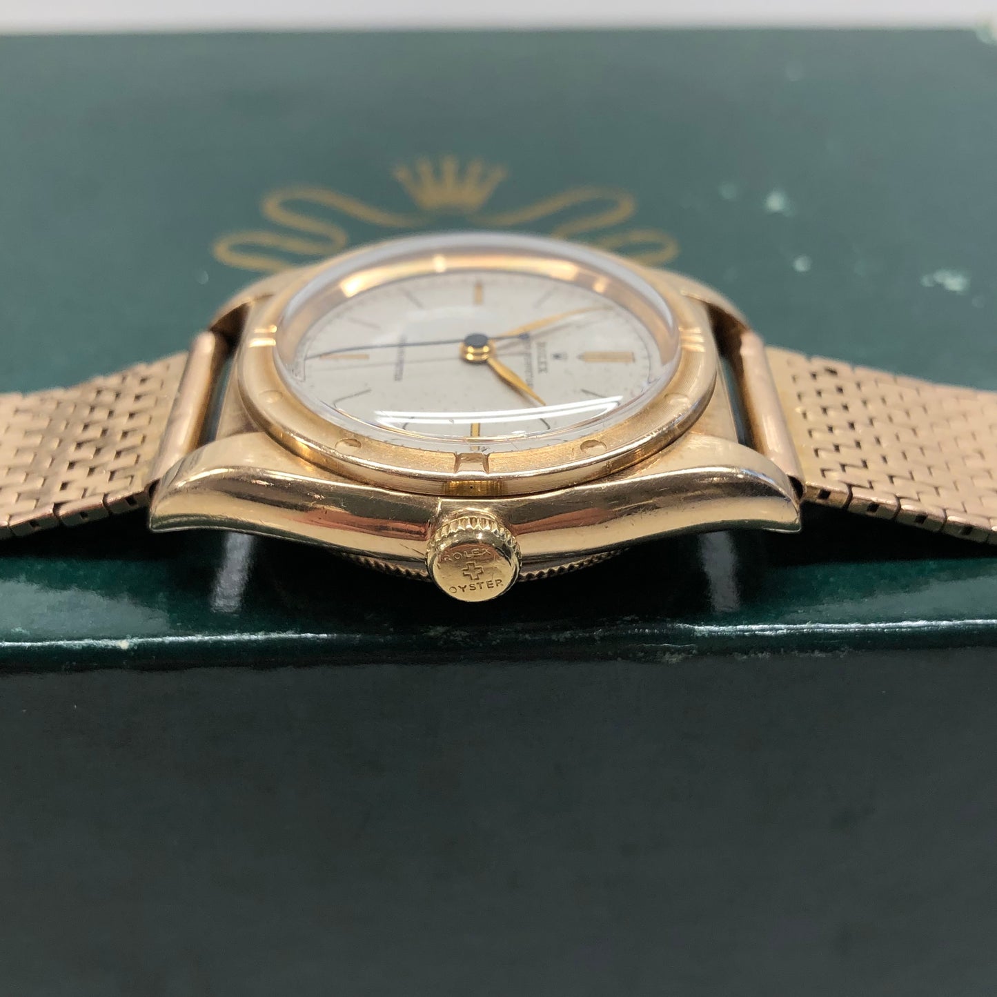 1946 Rolex Oyster Perpetual Bubbleback 3372 Chronometer 14K Yellow Gold Automatic Wristwatch - Hashtag Watch Company