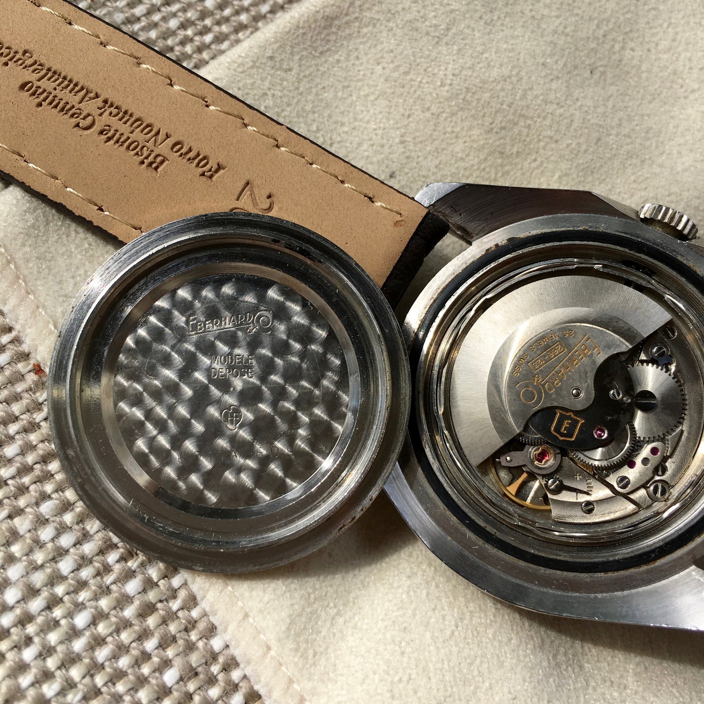 Vintage Eberhard & Co. Scafograf 300 Roulette Date Stainless Steel Watch - Hashtag Watch Company