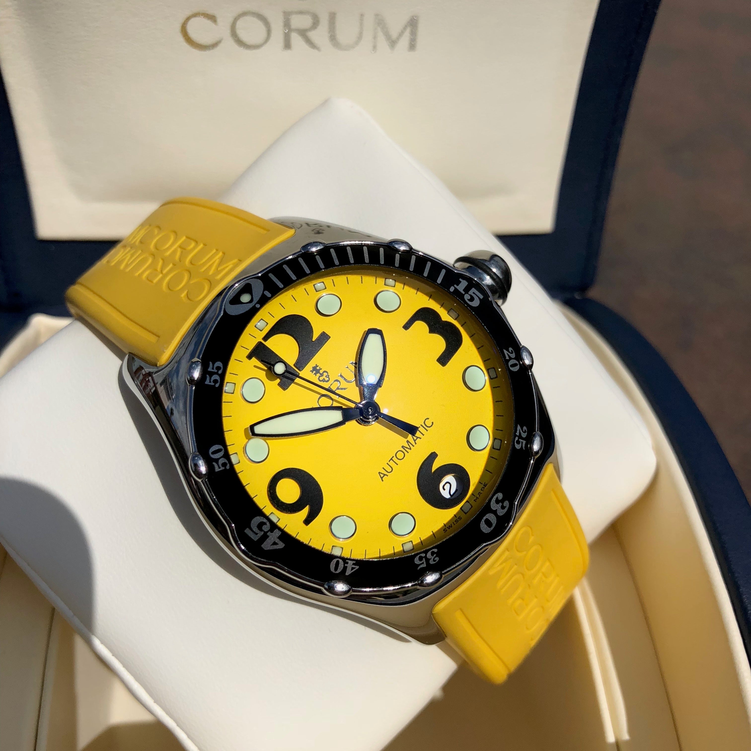 購入特典有り 【送料無料】corum bubble rubber strap yellow 腕時計用