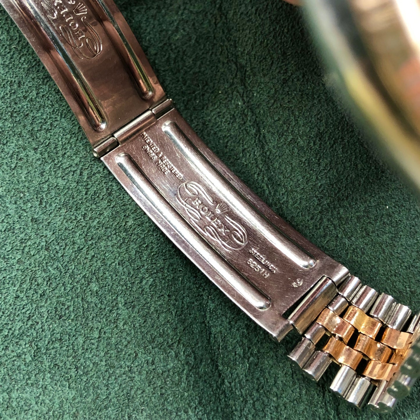 1968 Rolex Datejust 1601 Two Tone Rose Gold Steel Fluted Bezel Jubilee Wristwatch - Hashtag Watch Company