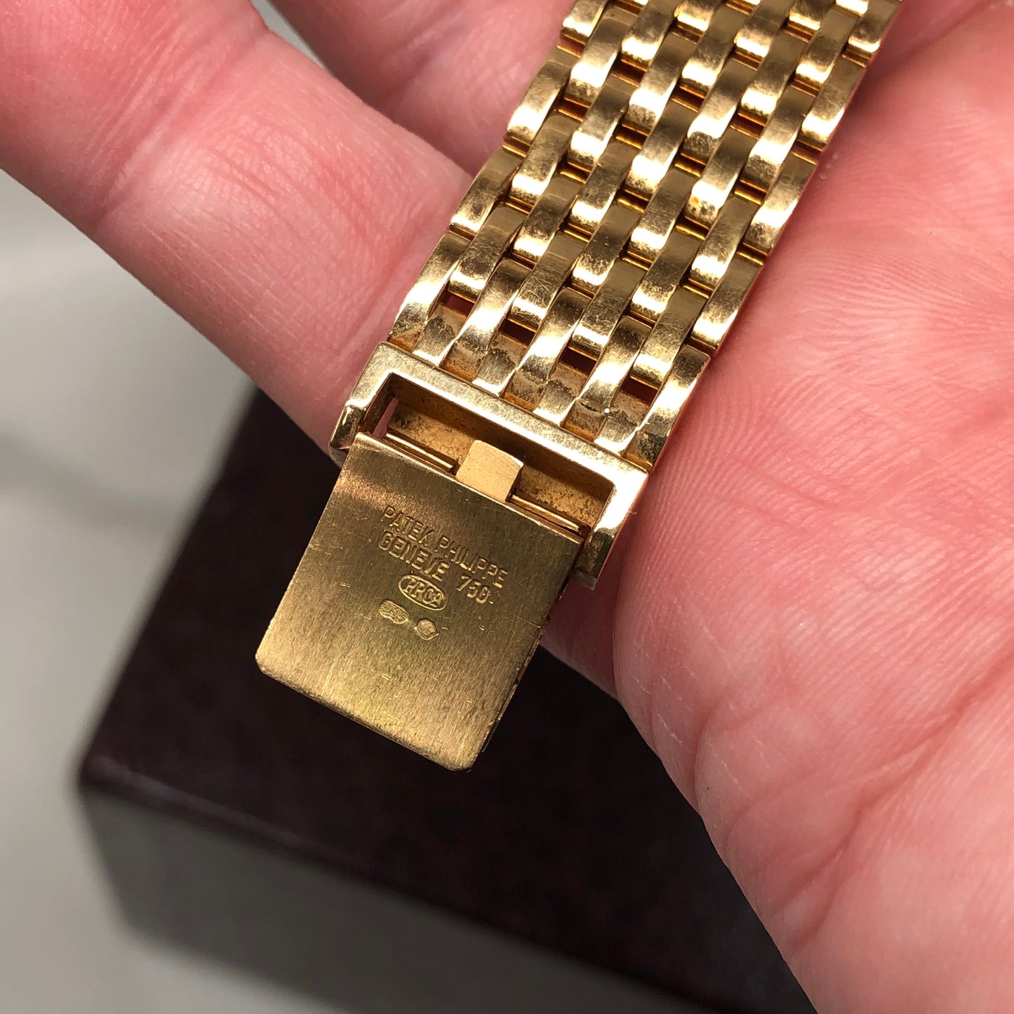 Patek Philippe Calatrava 5120/1J 18K Yellow Gold Automatic Wristwatch with Box - HASHTAGWATCHCO