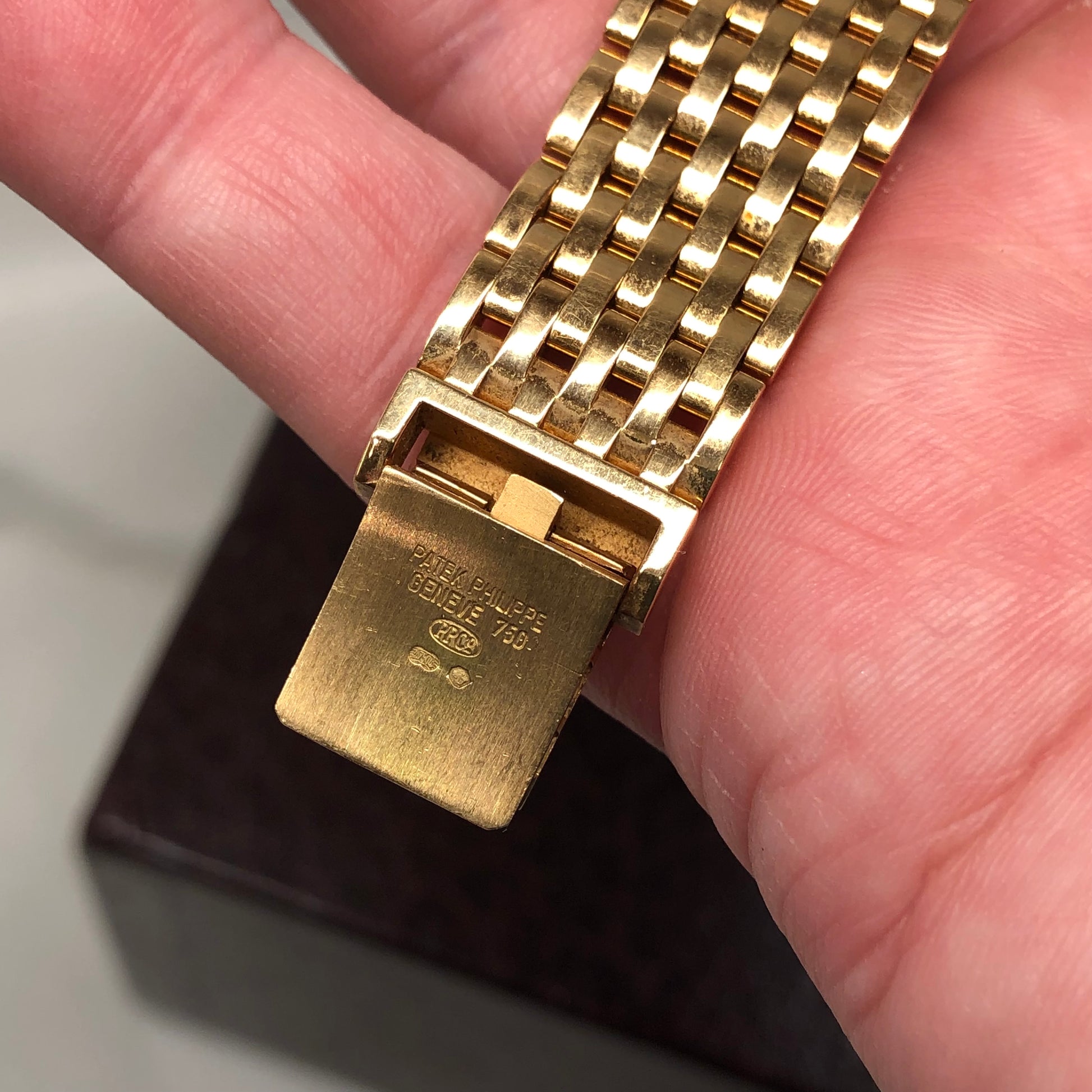 Patek Philippe Calatrava 5120/1J 18K Yellow Gold Automatic Wristwatch with Box - HASHTAGWATCHCO