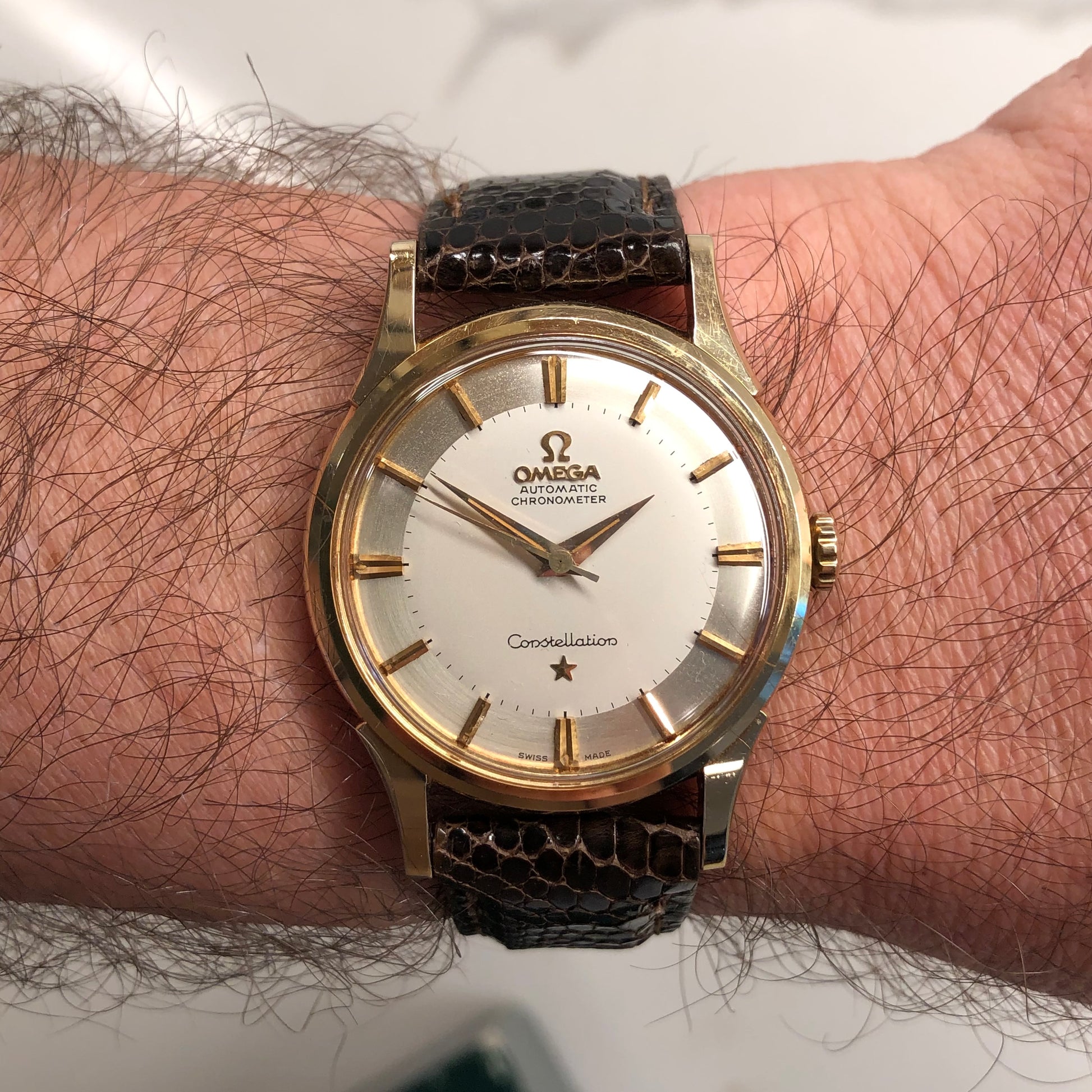 1961 Omega Constellation 14381/2 SC 14K Yellow Gold Silver Sector