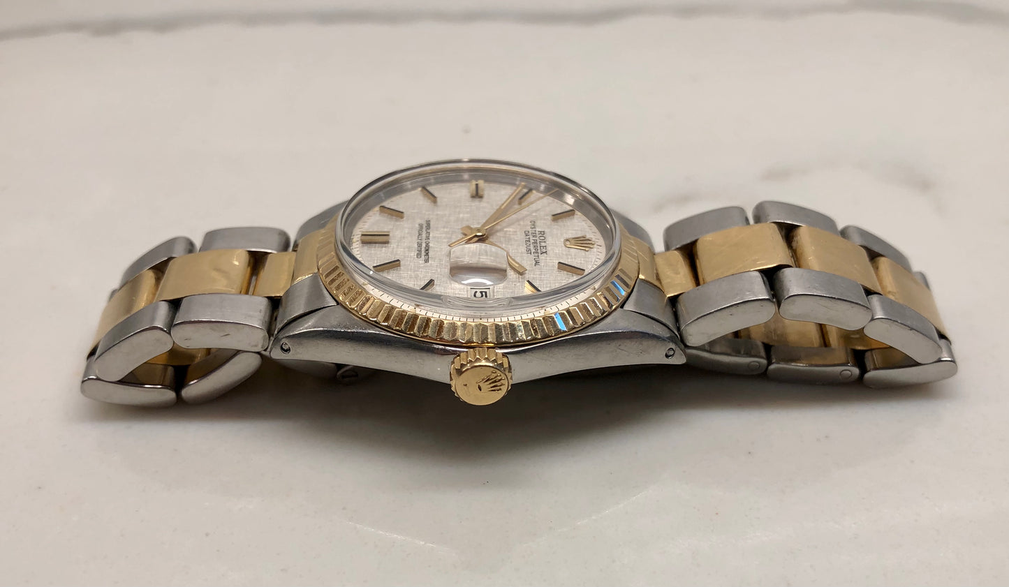 1972 Rolex Datejust 1601 Silver Linen Dial Oyster Fluted Bezel Wristwatch with Box and Papers - HASHTAGWATCHCO