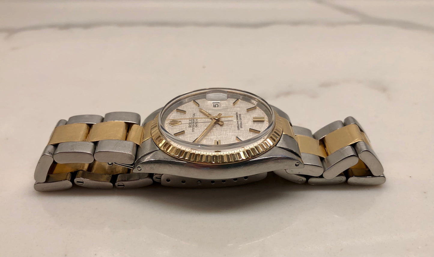 1972 Rolex Datejust 1601 Silver Linen Dial Oyster Fluted Bezel Wristwatch with Box and Papers - HASHTAGWATCHCO