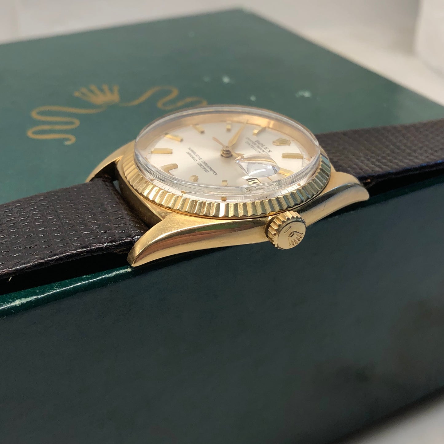 1962 Rolex Datejust 1601 18K Yellow Gold Sword Hands Automatic Wristwatch - Hashtag Watch Company