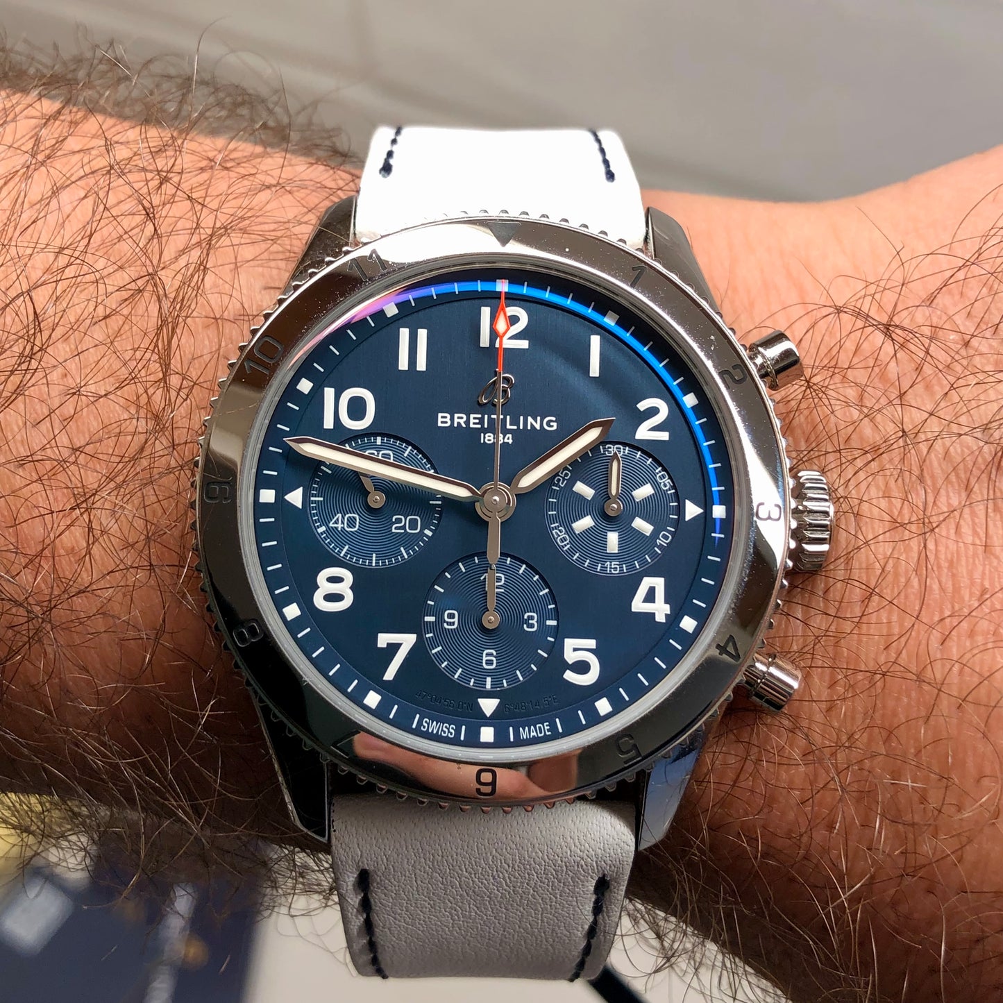 2025 Breitling Classic Avi Chronograph Tribute to Vought F4U Corsair A233801A1C1X1 Automatic Wristwatch Wristwatch with Box and Papers