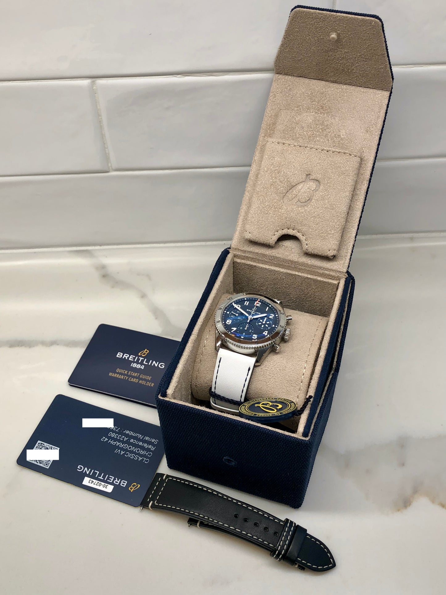 2025 Breitling Classic Avi Chronograph Tribute to Vought F4U Corsair A233801A1C1X1 Automatic Wristwatch Wristwatch with Box and Papers