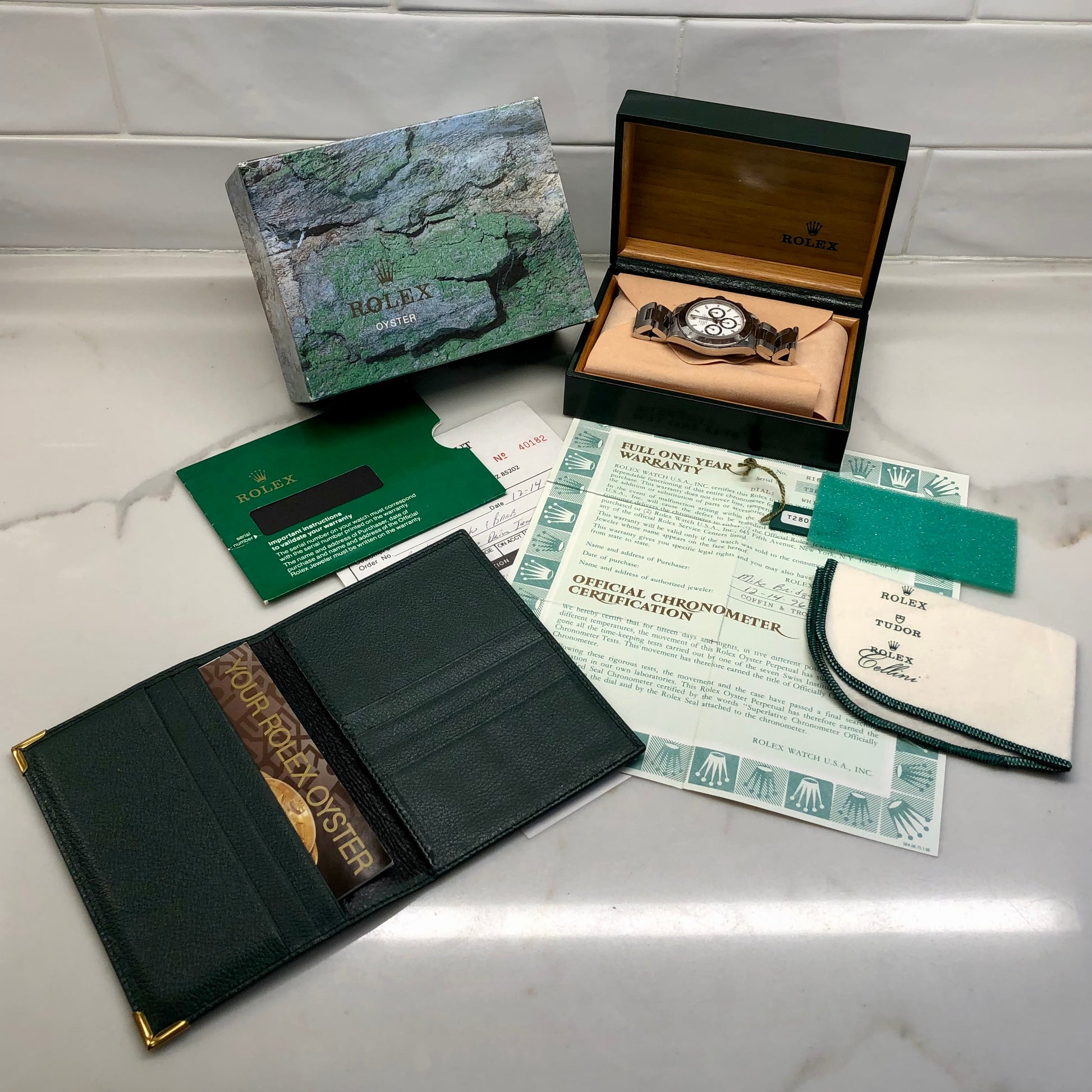 1996 Rolex Daytona 16520 White Steel Automatic Chronograph Wristwatch with Box and Papers - HASHTAGWATCHCO