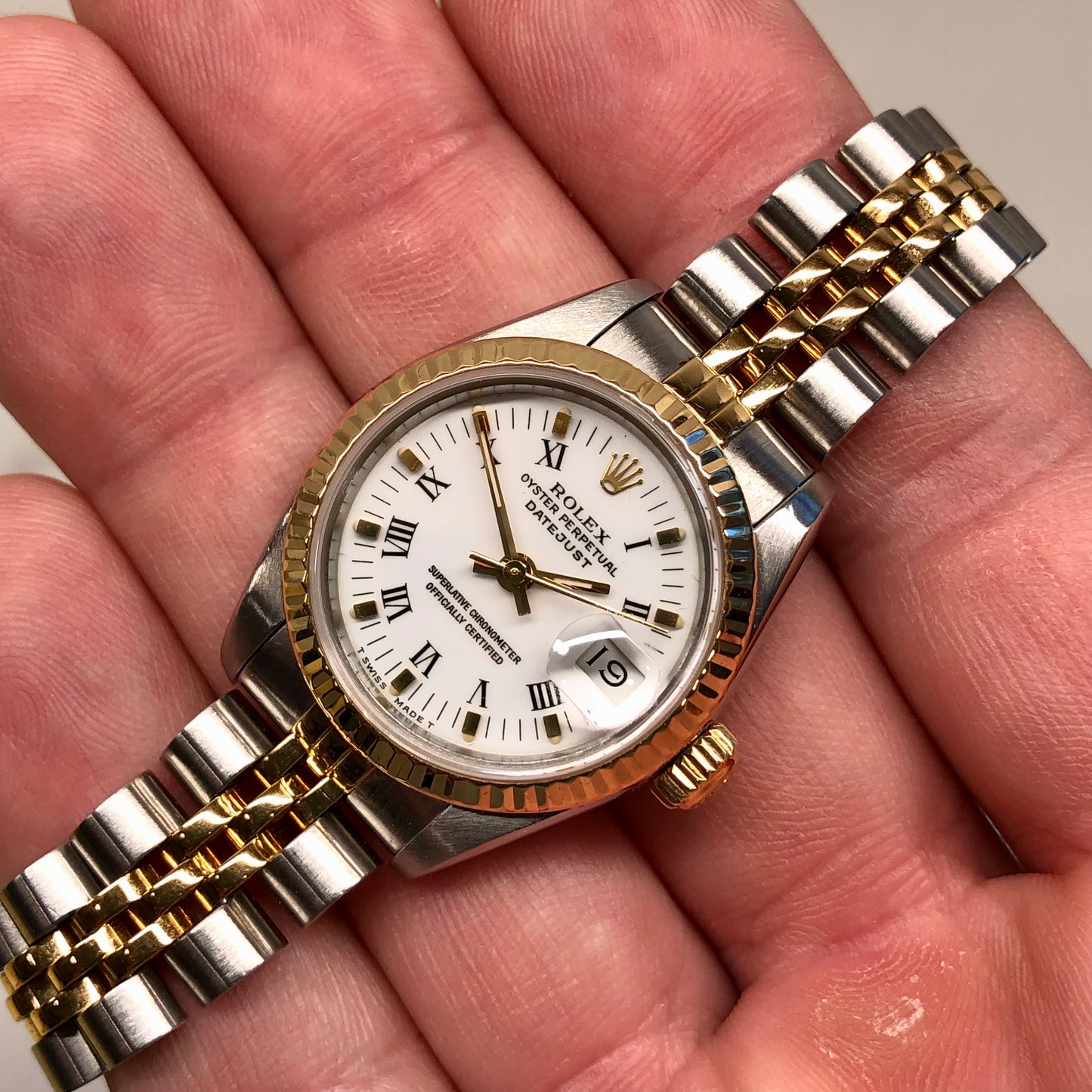 1987 Rolex Datejust 69173 White Roman Two Tone Jubilee Ladies Wristwatch