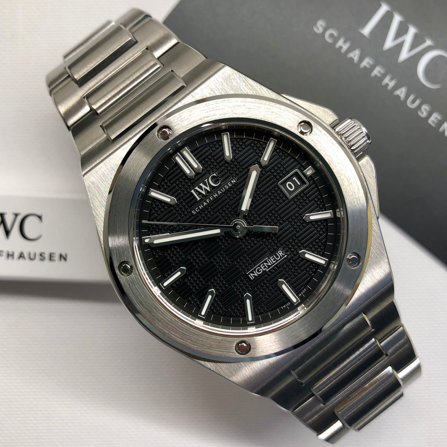 2024 IWC Ingenieur Automatic 40 IW328901 Black Dial Men's Watch with Box and Papers