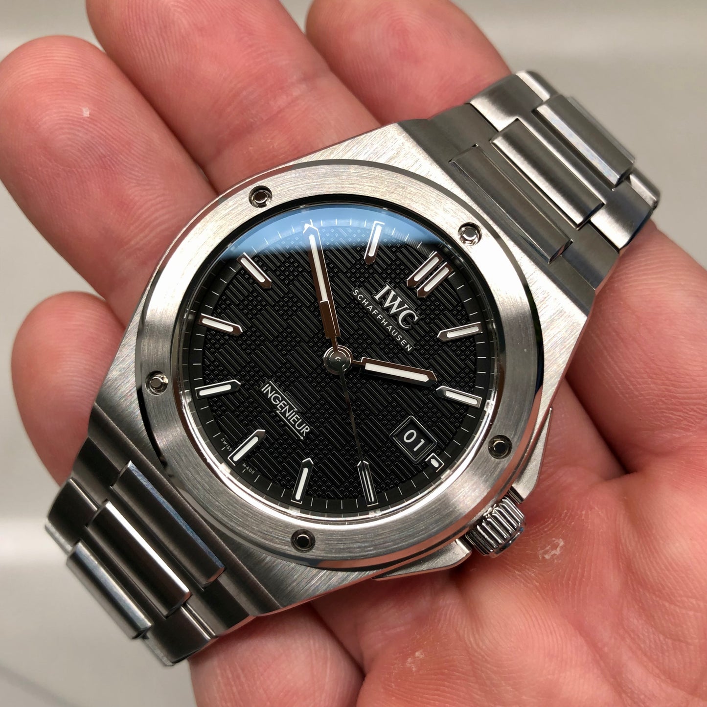 2024 IWC Ingenieur Automatic 40 IW328901 Black Dial Men's Watch with Box and Papers