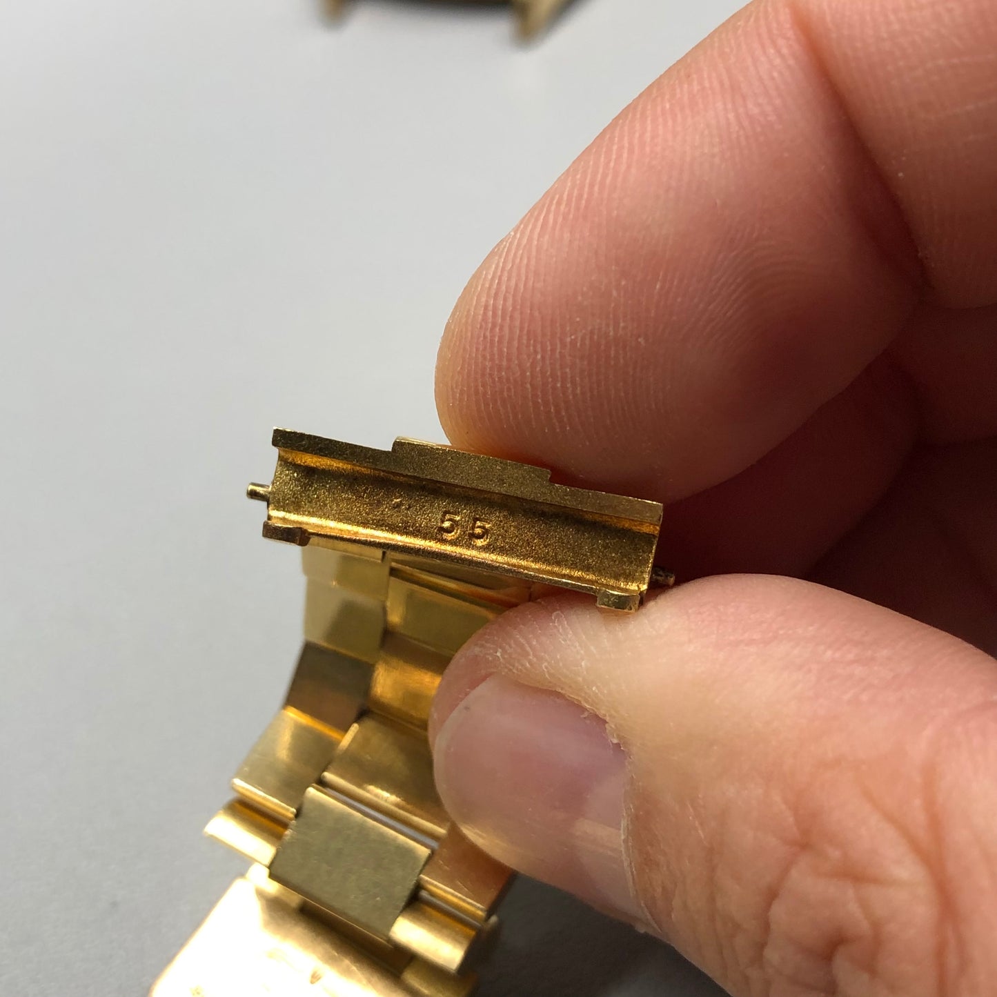 1981 Rolex DateJust 16018 18K Yellow Gold Blue Dial Sapphire Wristwatch