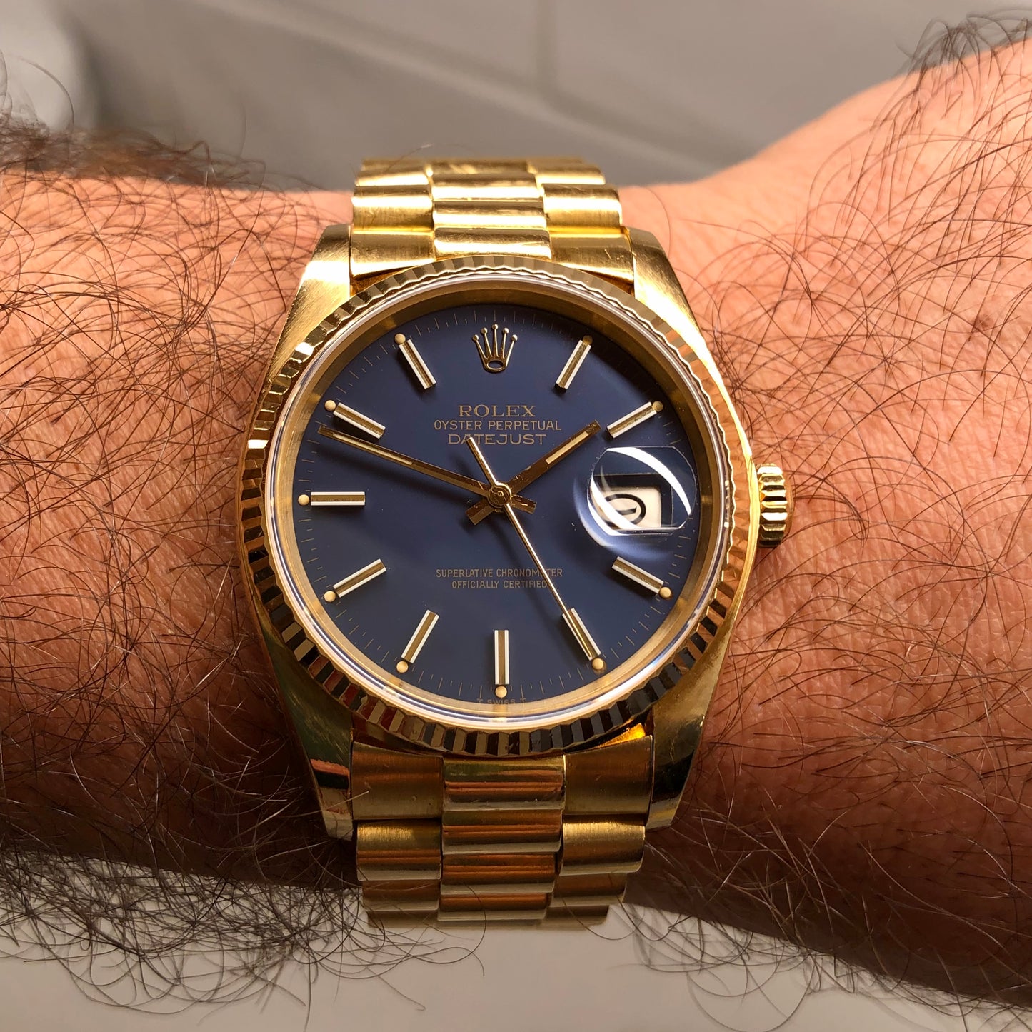 1981 Rolex DateJust 16018 18K Yellow Gold Blue Dial Sapphire Wristwatch