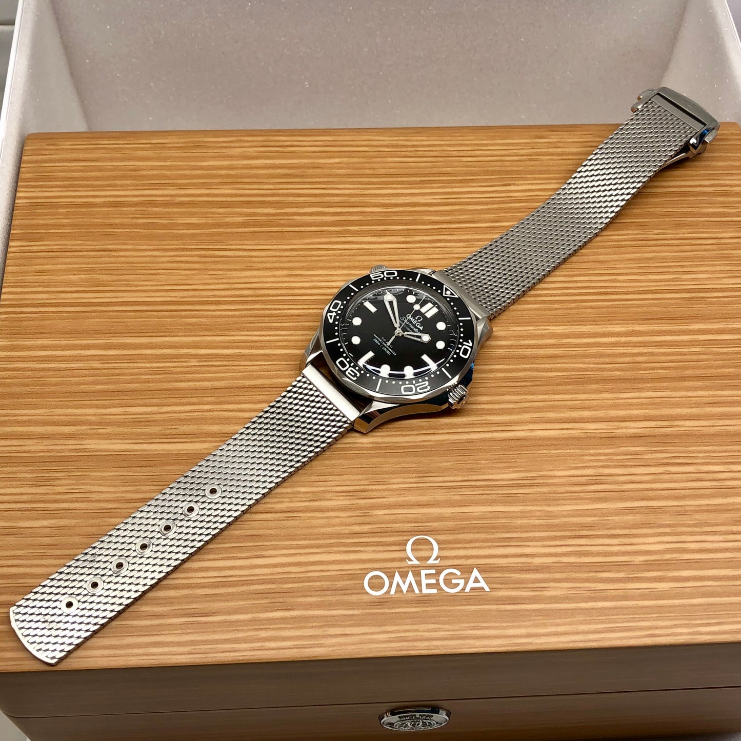 2025 Omega Seamaster Diver 300M Black 210.30.42.20.01.010 Wristwatch with Box and Papers