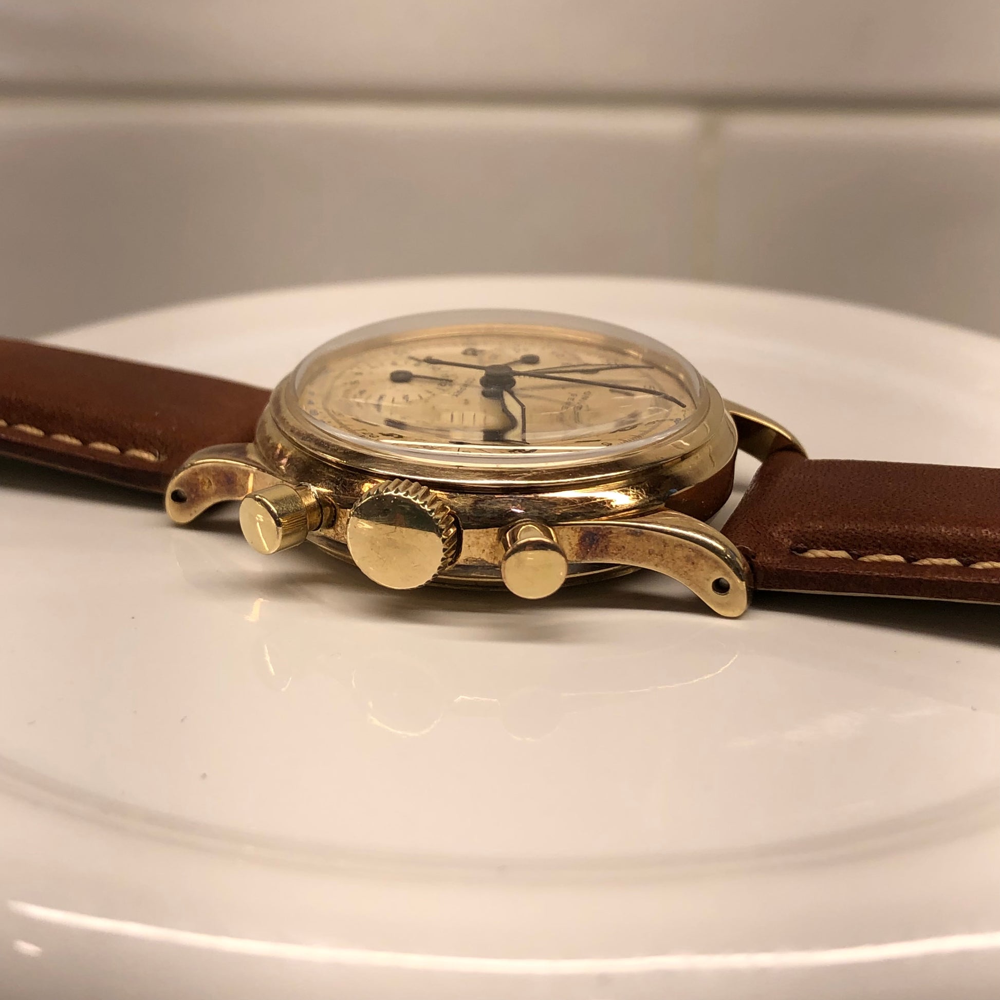 1950s Universal Geneve Compax 52215 Chronograph 14K Yellow Gold Caliber 281 Wristwatch - HASHTAGWATCHCO