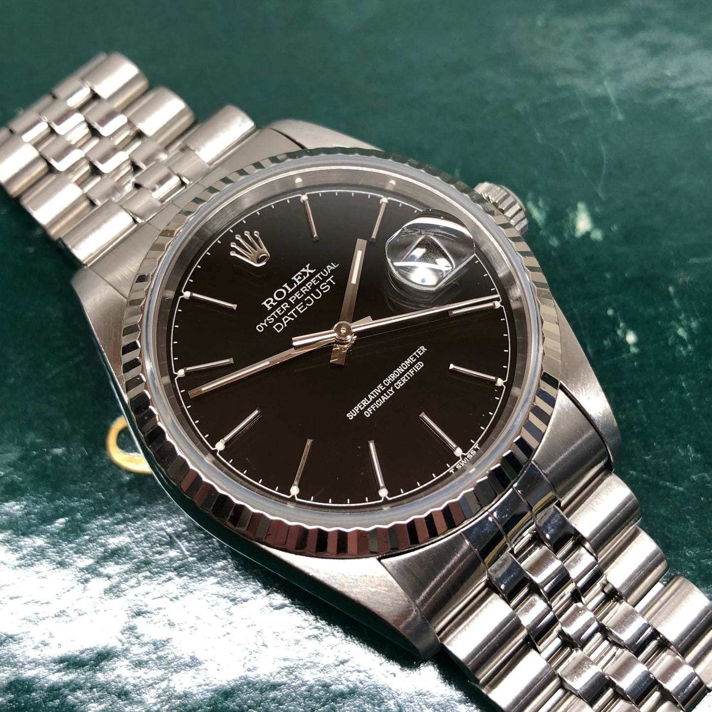 1996 Rolex Datejust 16234 Black "Silver Text" Chapter Ring Jubilee Automatic Wristwatch