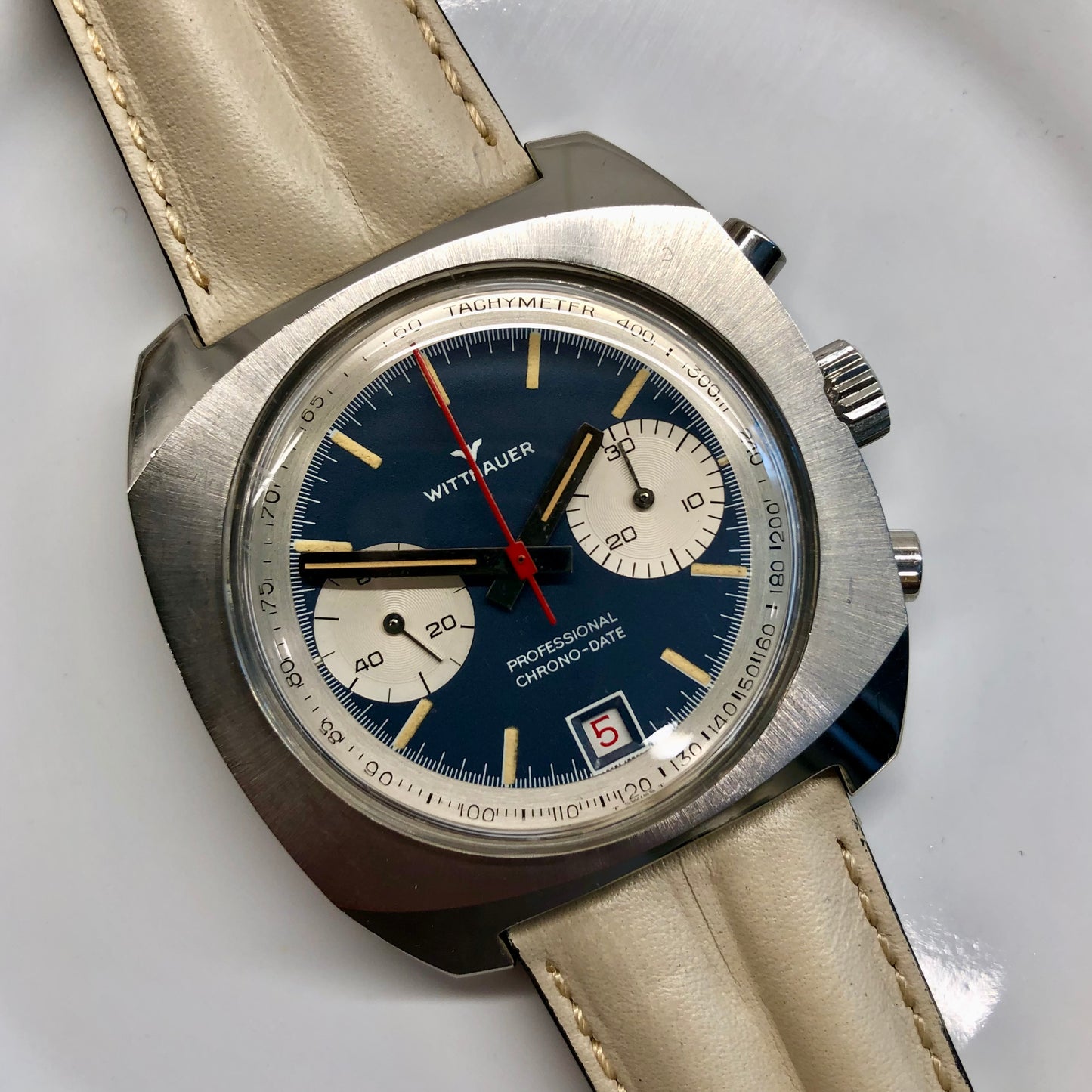 1970s Wittnauer Professional Chrono-Date 8031 Chronograph Valjoux 7734 Blue Wirstwatch - Hashtag Watch Company