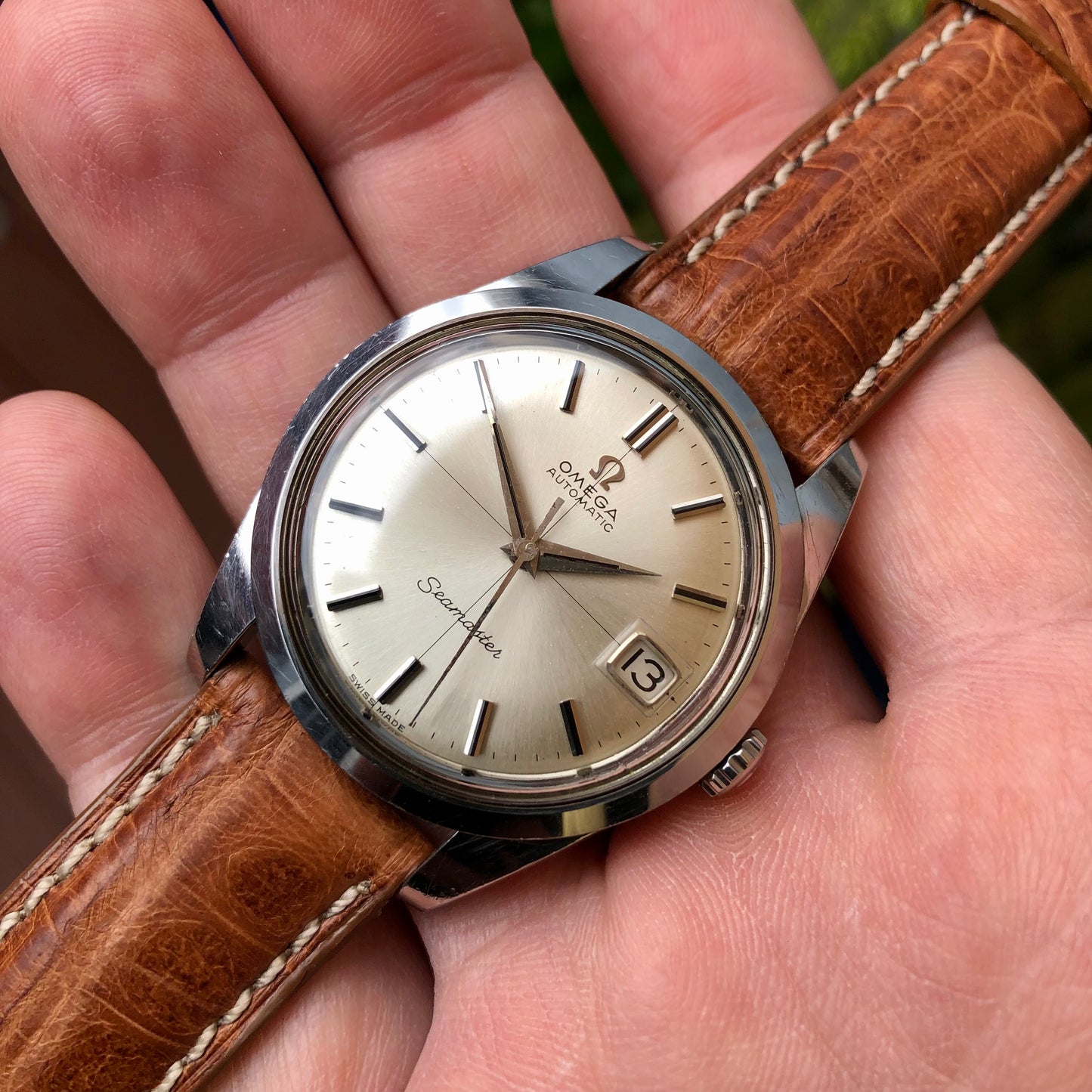 1964 Omega Seamaster 166.010 Steel Cross Hair Caliber 562 Automatic Date Wristwatch - Hashtag Watch Company